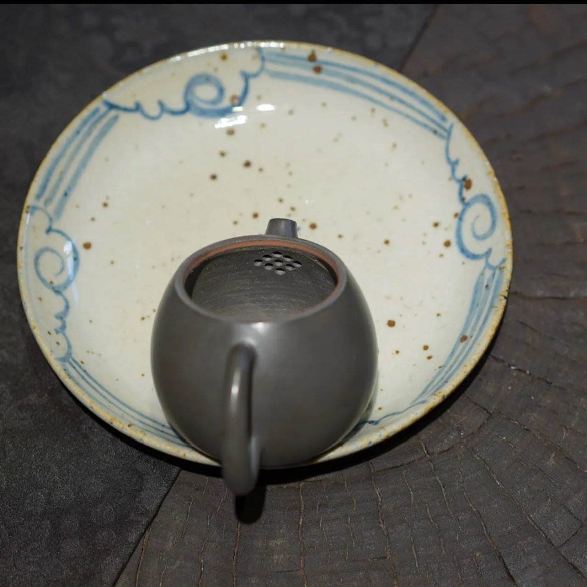 This is a Nixing teapot.this is a Chinese Nixing pottery clay teapot