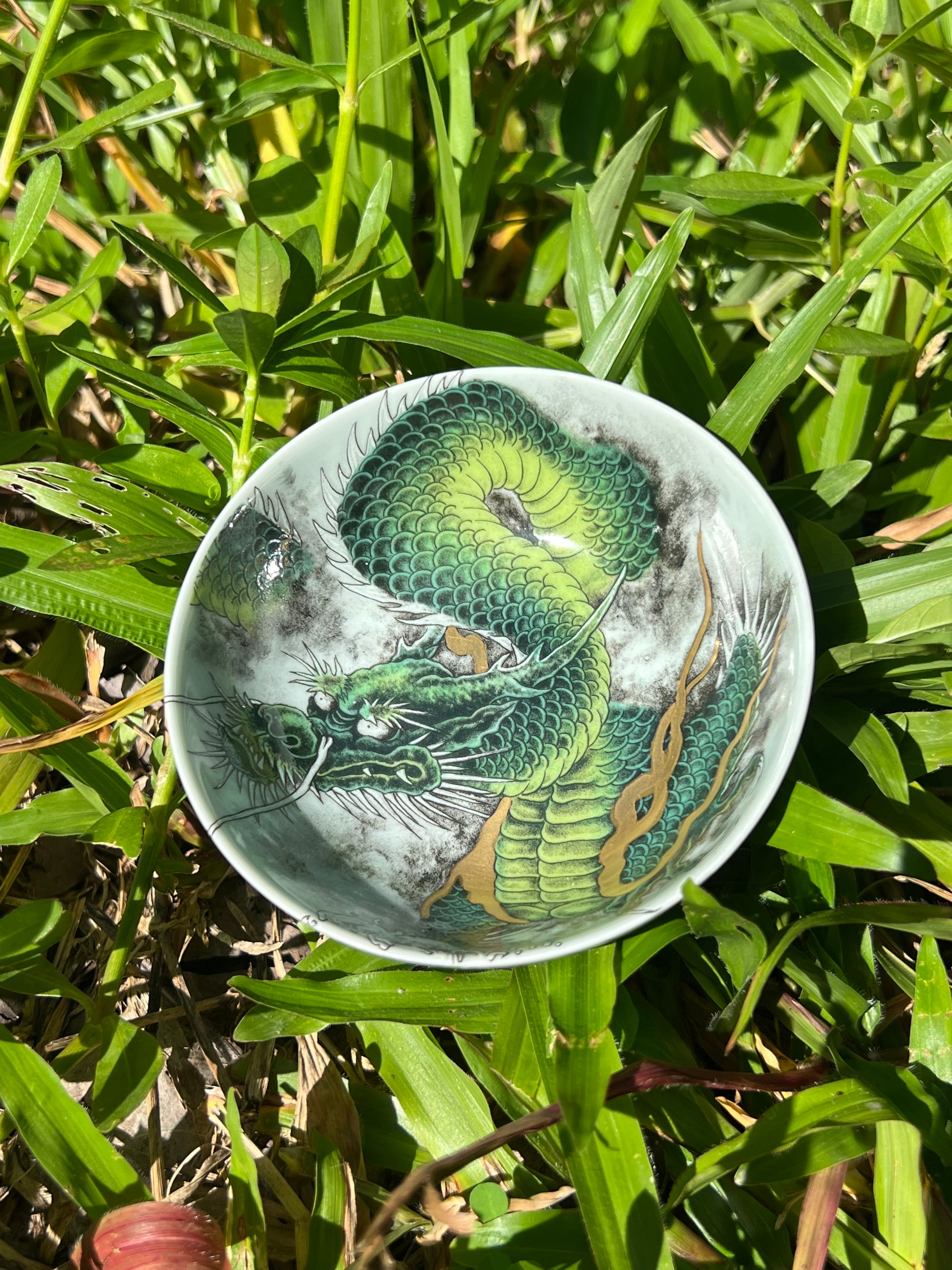 this is a Chinese Jingdezhen ceramic dragon teacup