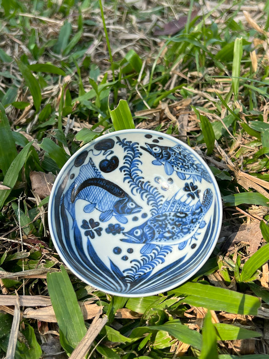 Hand Painted Chinese Blue and White Porcelain Fish Pattern Teacup Jingdezhen Master Ceramic Artwork