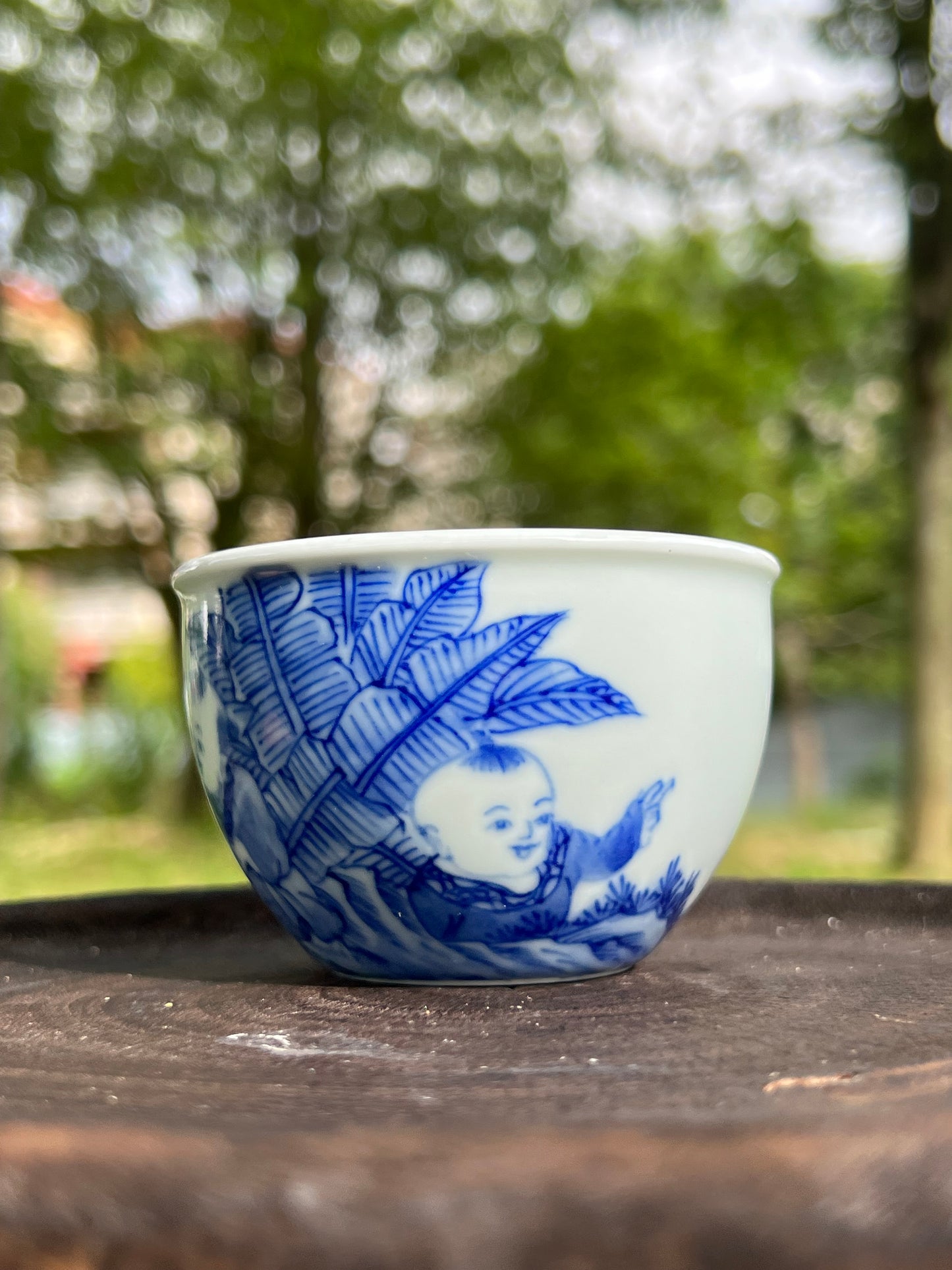 this is Chinese Jingdezhen blue and white porcelain teacup. this is a ceramic teacup