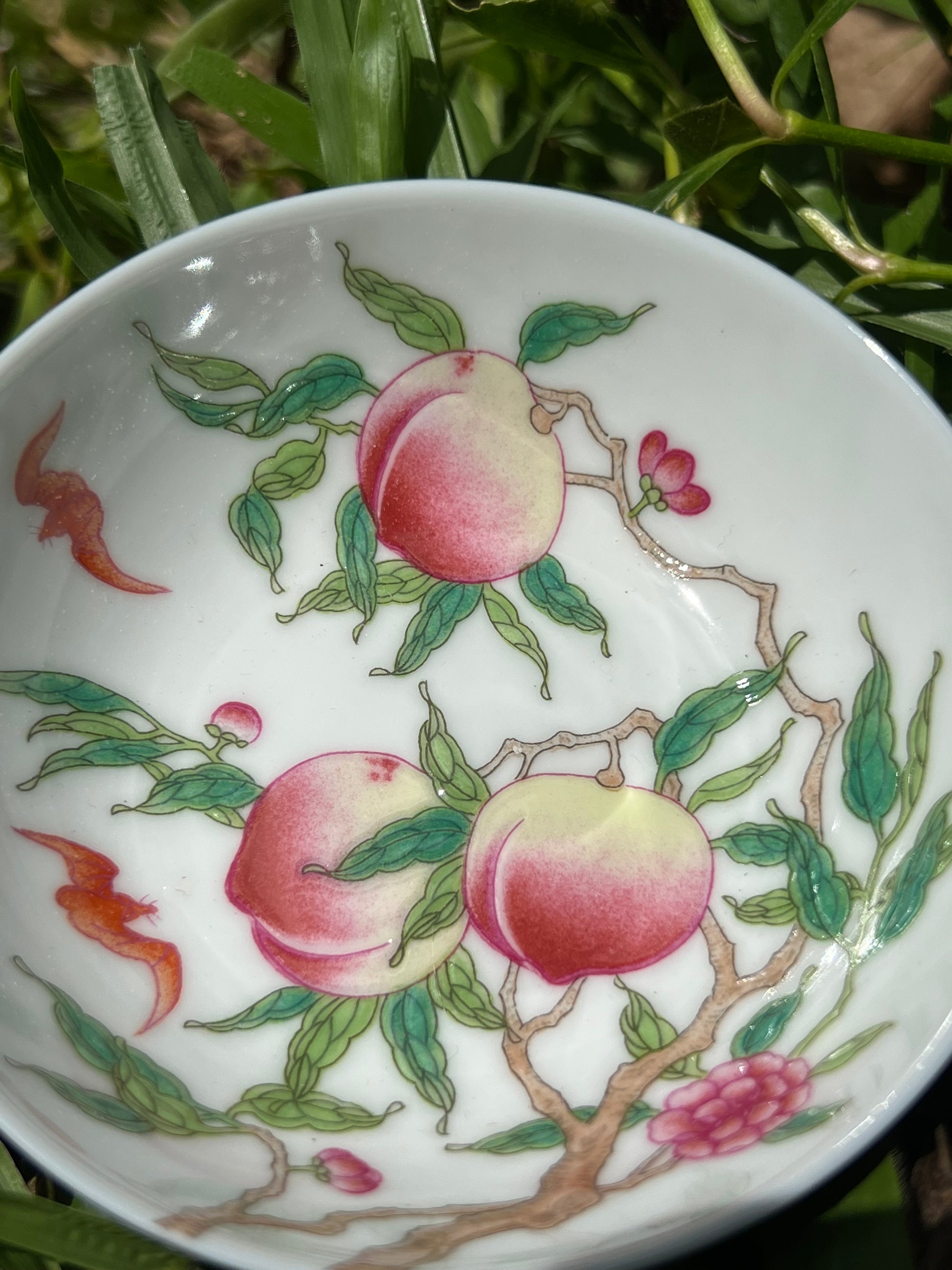 this is Chinese Jingdezhen enaenamel ceramic teacup