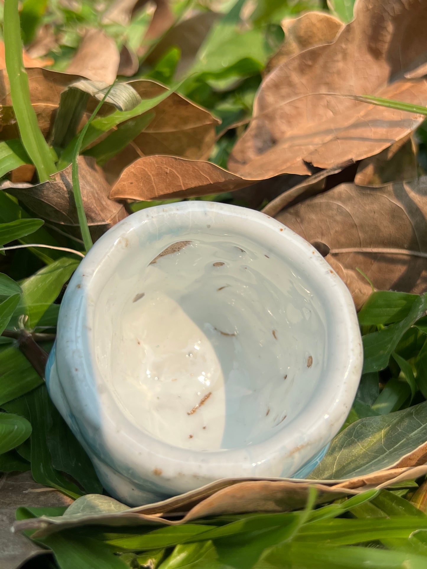 This is a shino ware teacup.this is a shinoyaki teacup