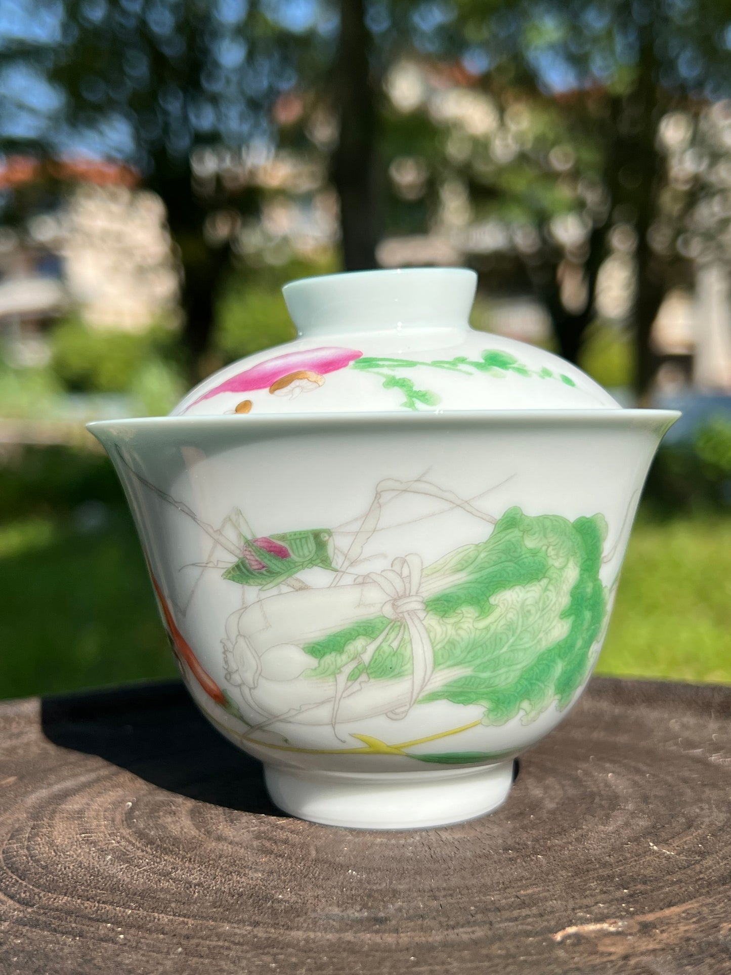 this is Chinese enamel gaiwan. this is a ceramic teapot