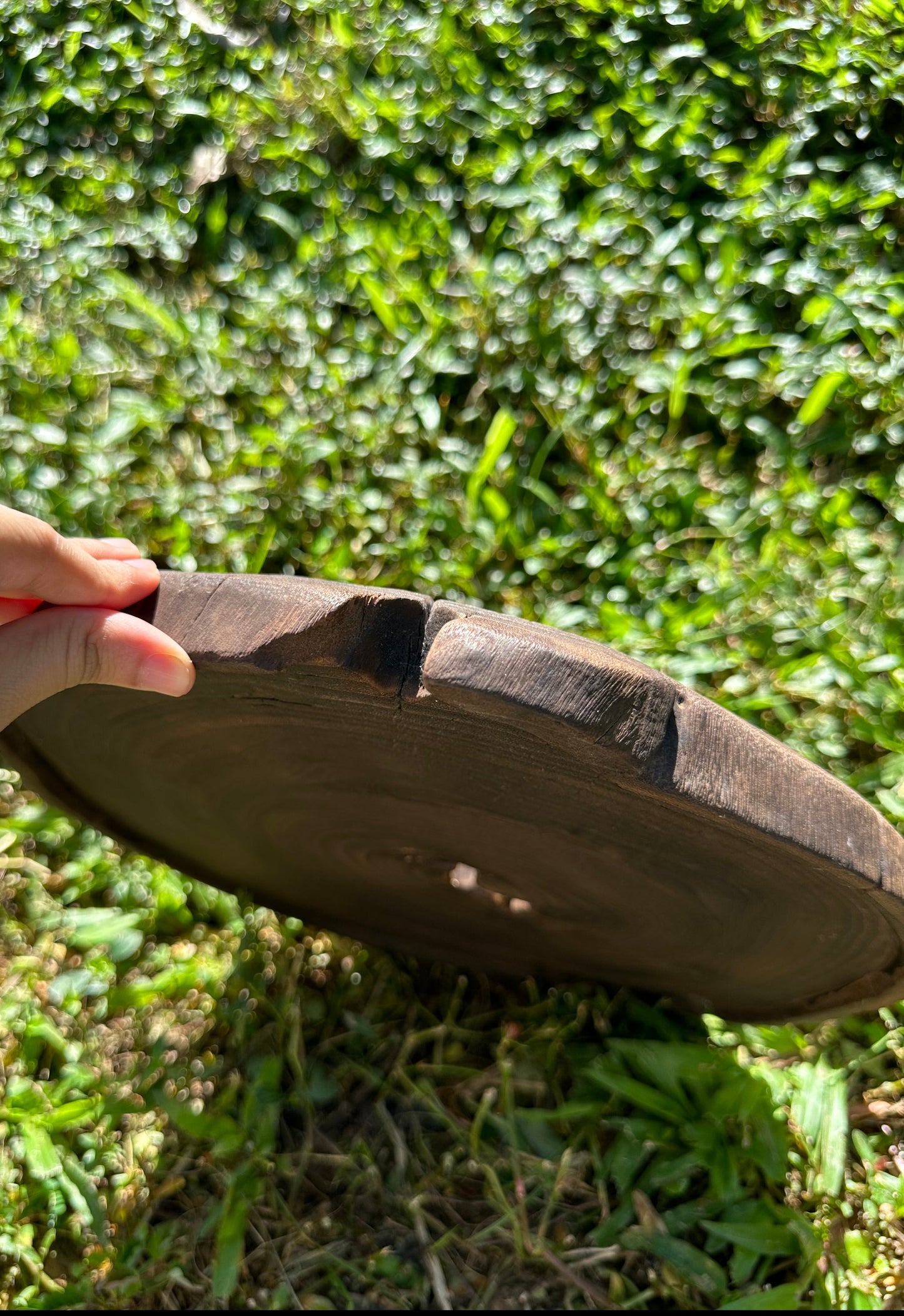 This is a black cedar tea tray tea boat.This is a wooden tea table.