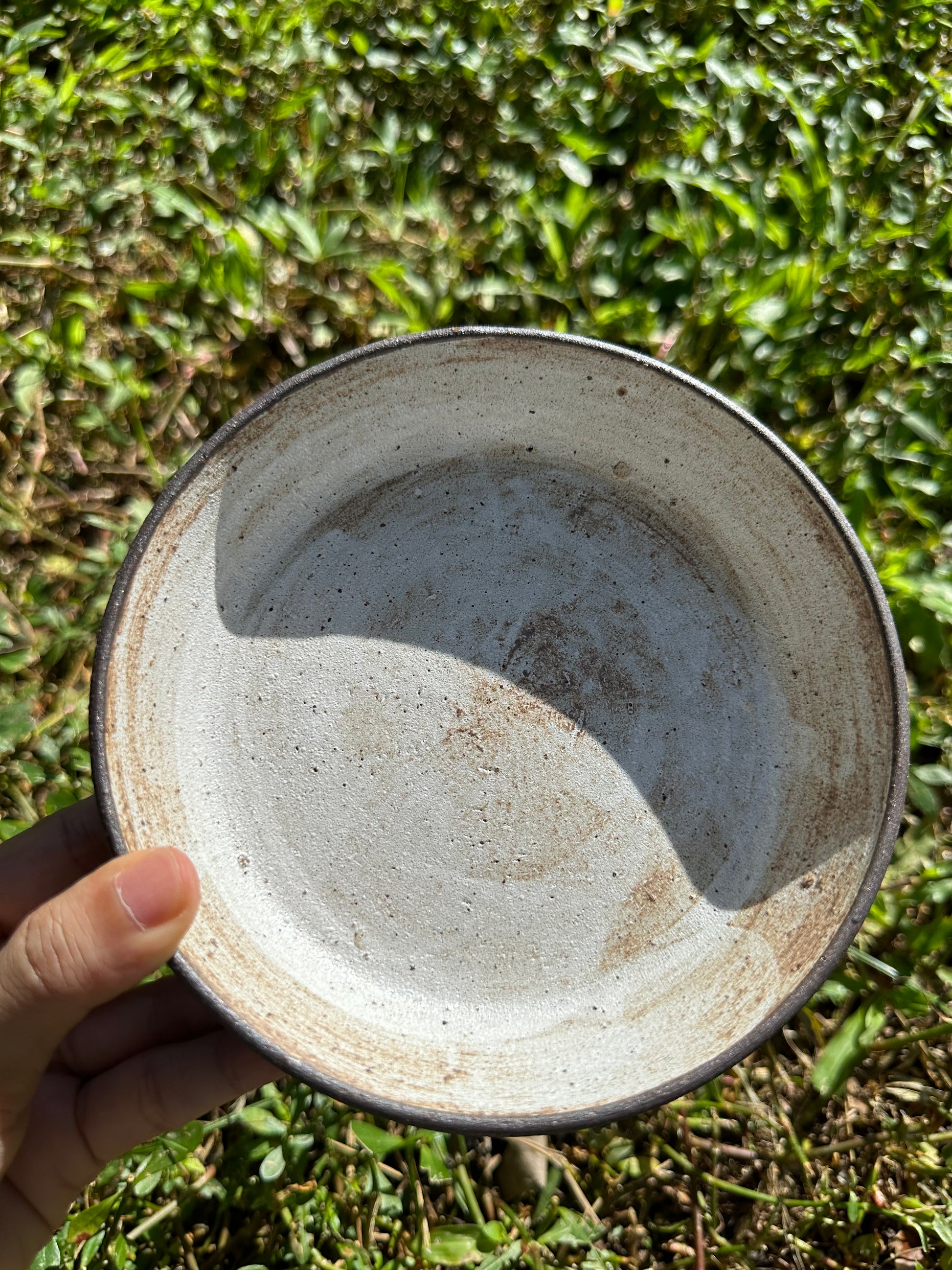 this is a pottery teapot gaiwan