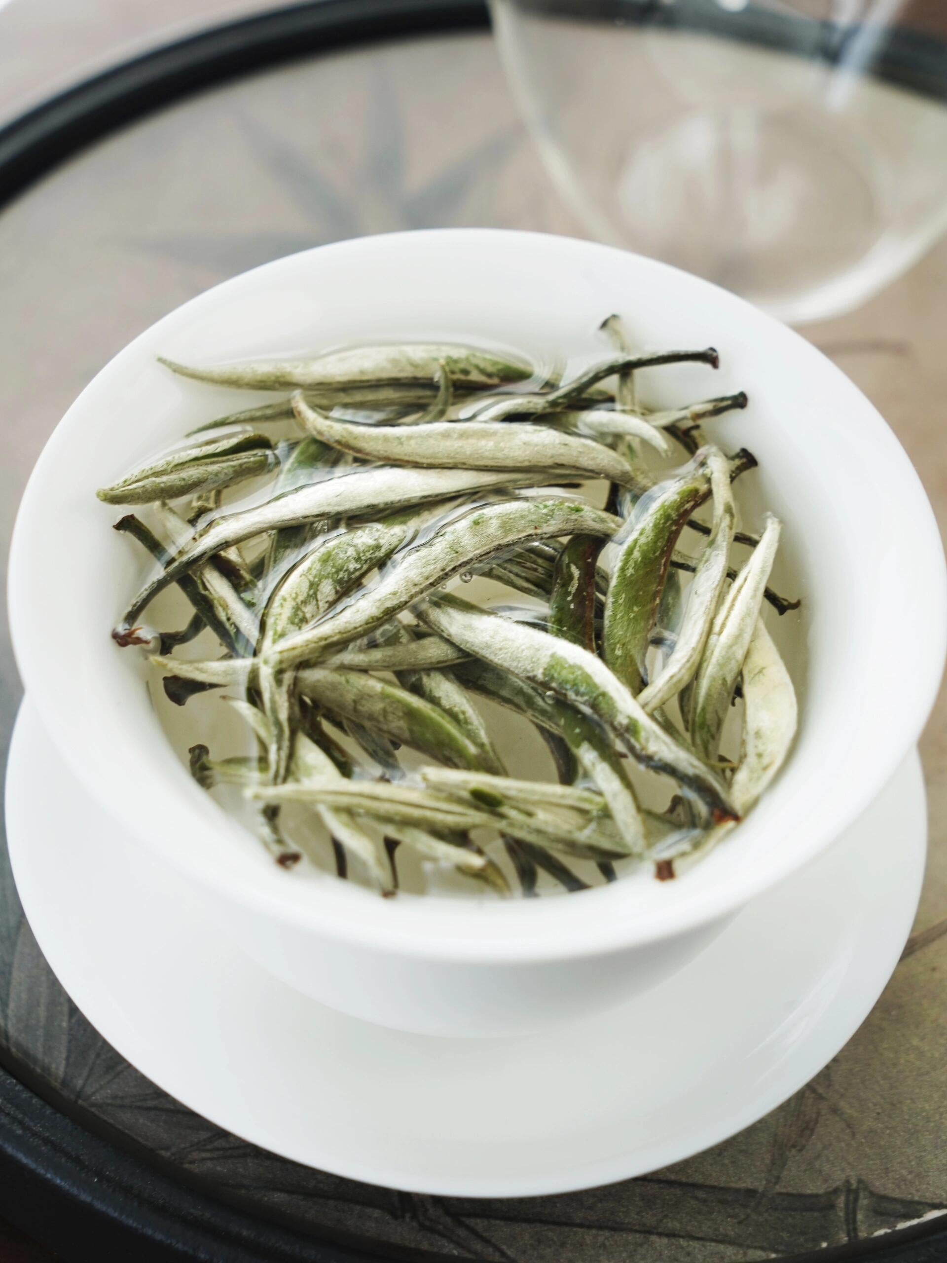 This is Chinese Yunnan silver needle white tea