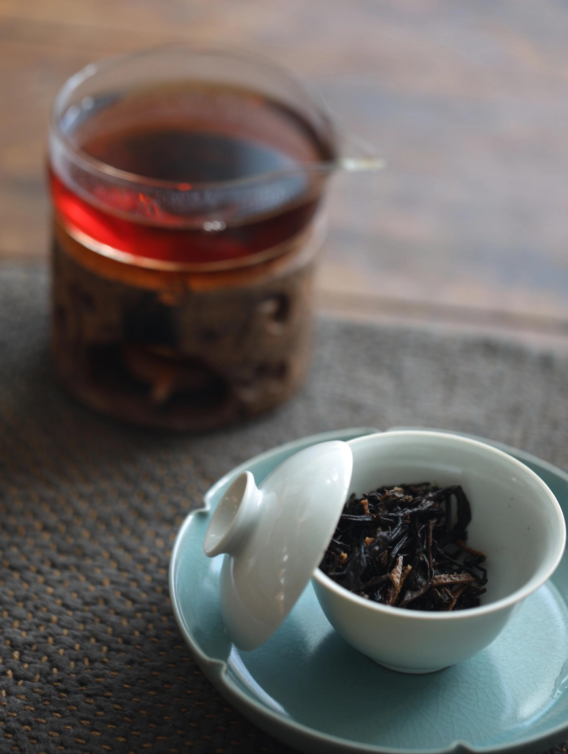 this is Chinese Yunnan ripe puerh Shou Puerh. this is tangerine puerh tea