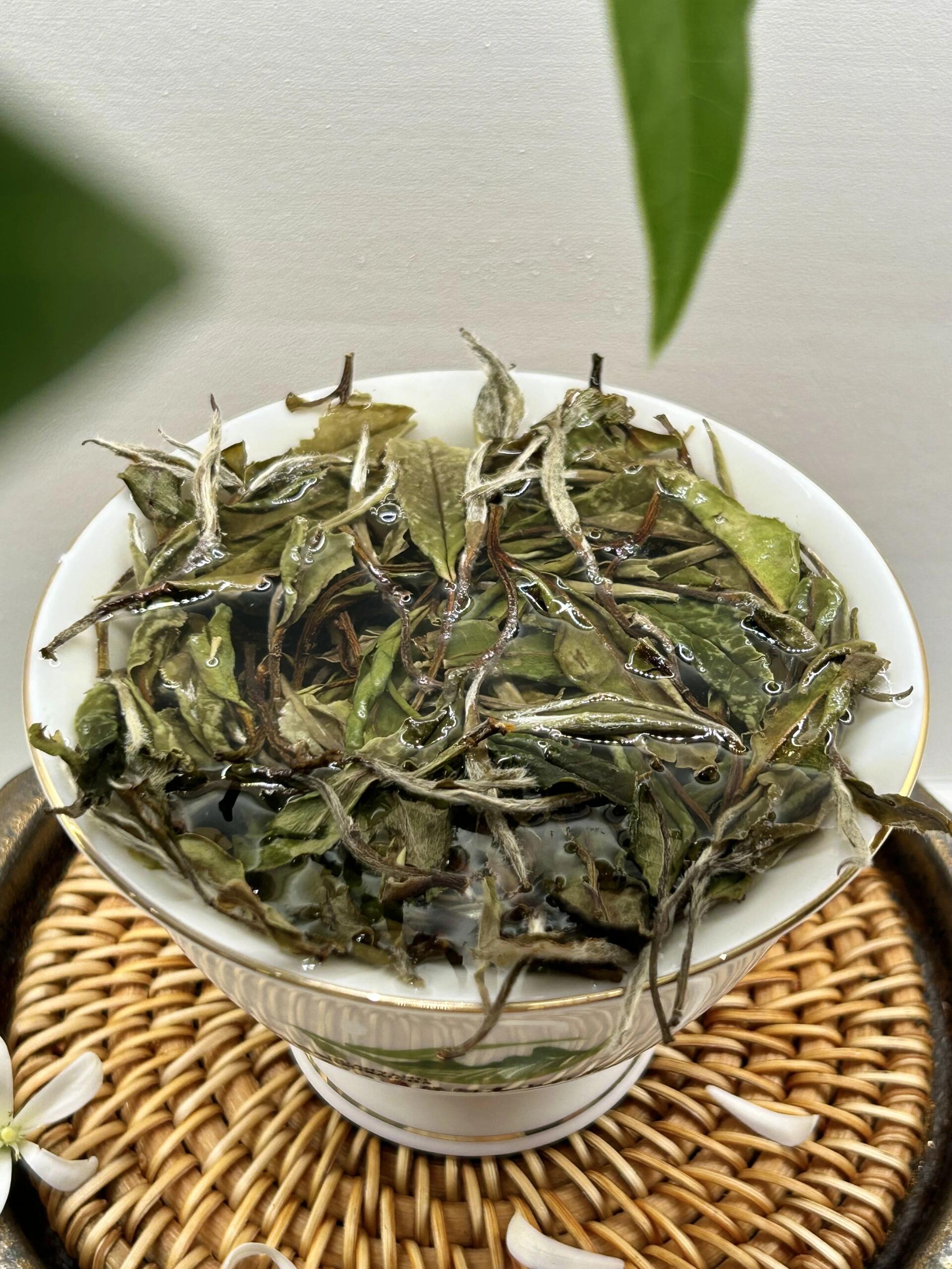 This is Chinese white peony baimudan white tea