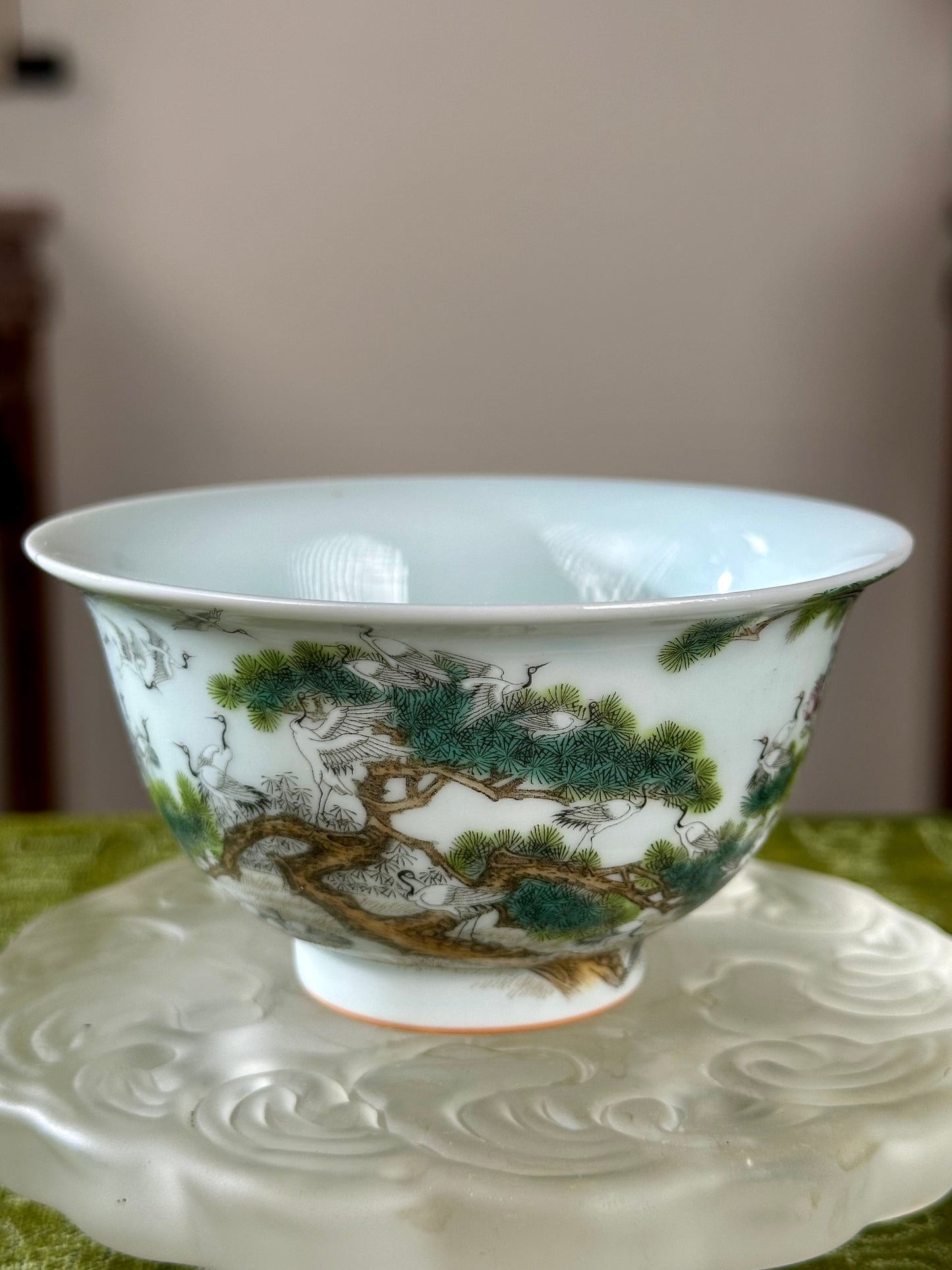 Handpainted Chinese Traditional Hundred Auspicious Cranes Enamel Falangcai High Class Ceramic Teacup