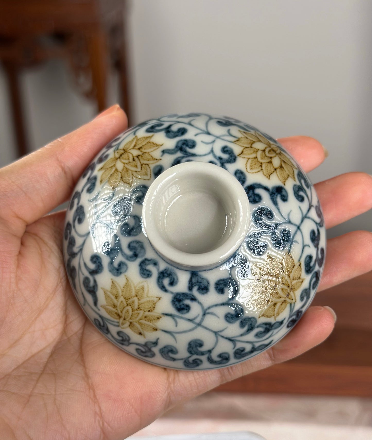 Handpainted Chinese Luxious Blue White Porcelain Underglaze Gold Youlijin Traditional Lotus of Twined Stem Pattern Masterpiece Gaiwan Set Artwork Teacup