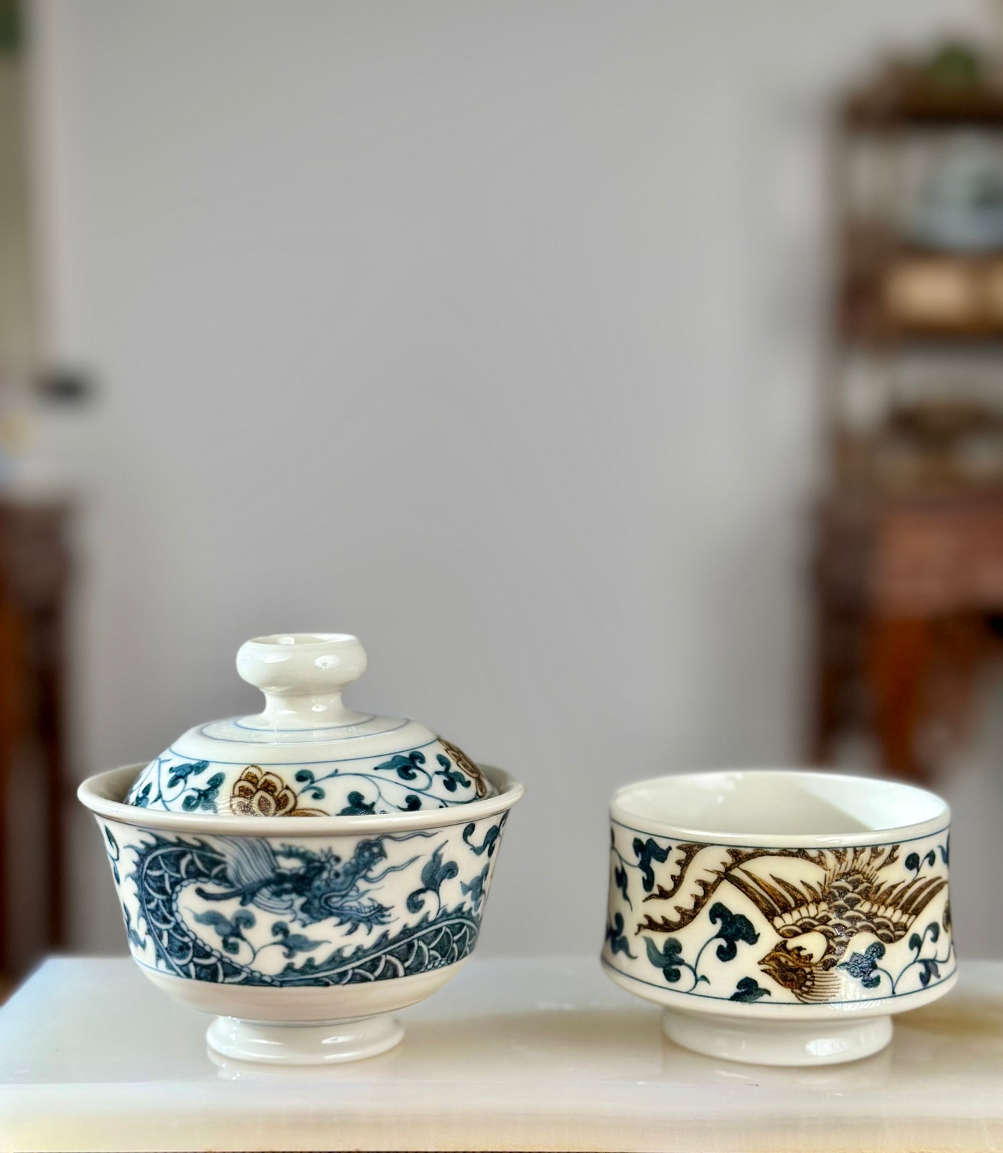 Handpainted Chinese Luxious Blue White Porcelain Underglaze Gold Youlijin Dragon Phoenix Gaiwan Set Artwork Teacup Tea Tray