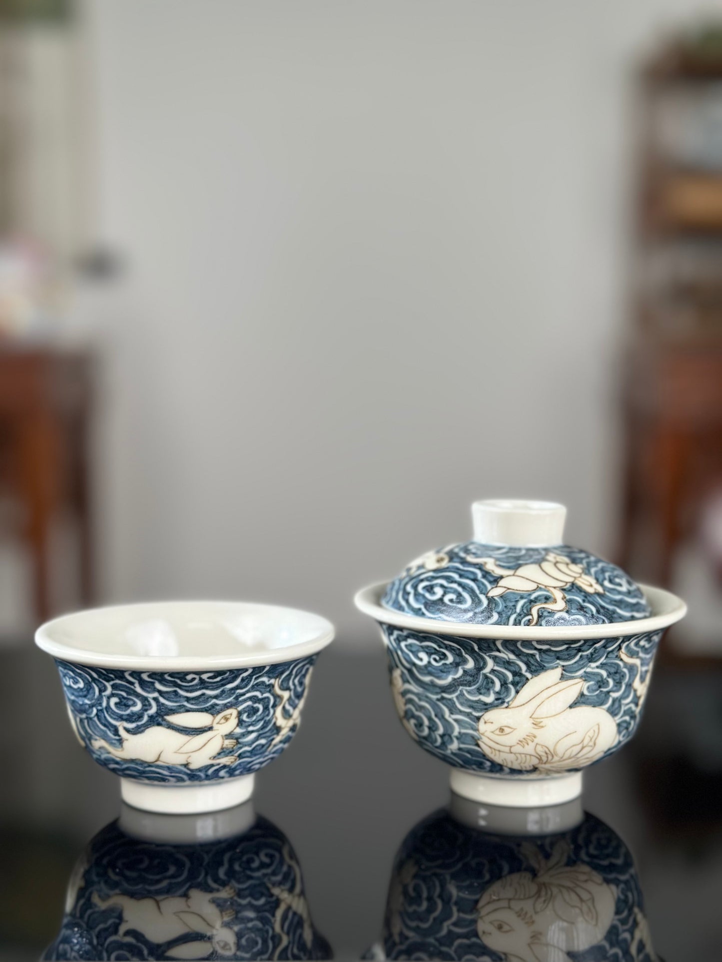 Handpainted Chinese High End Blue White Porcelain Underglaze Gold Youlijin Rabbit Pattern Teacup Gaiwan Tray Set
