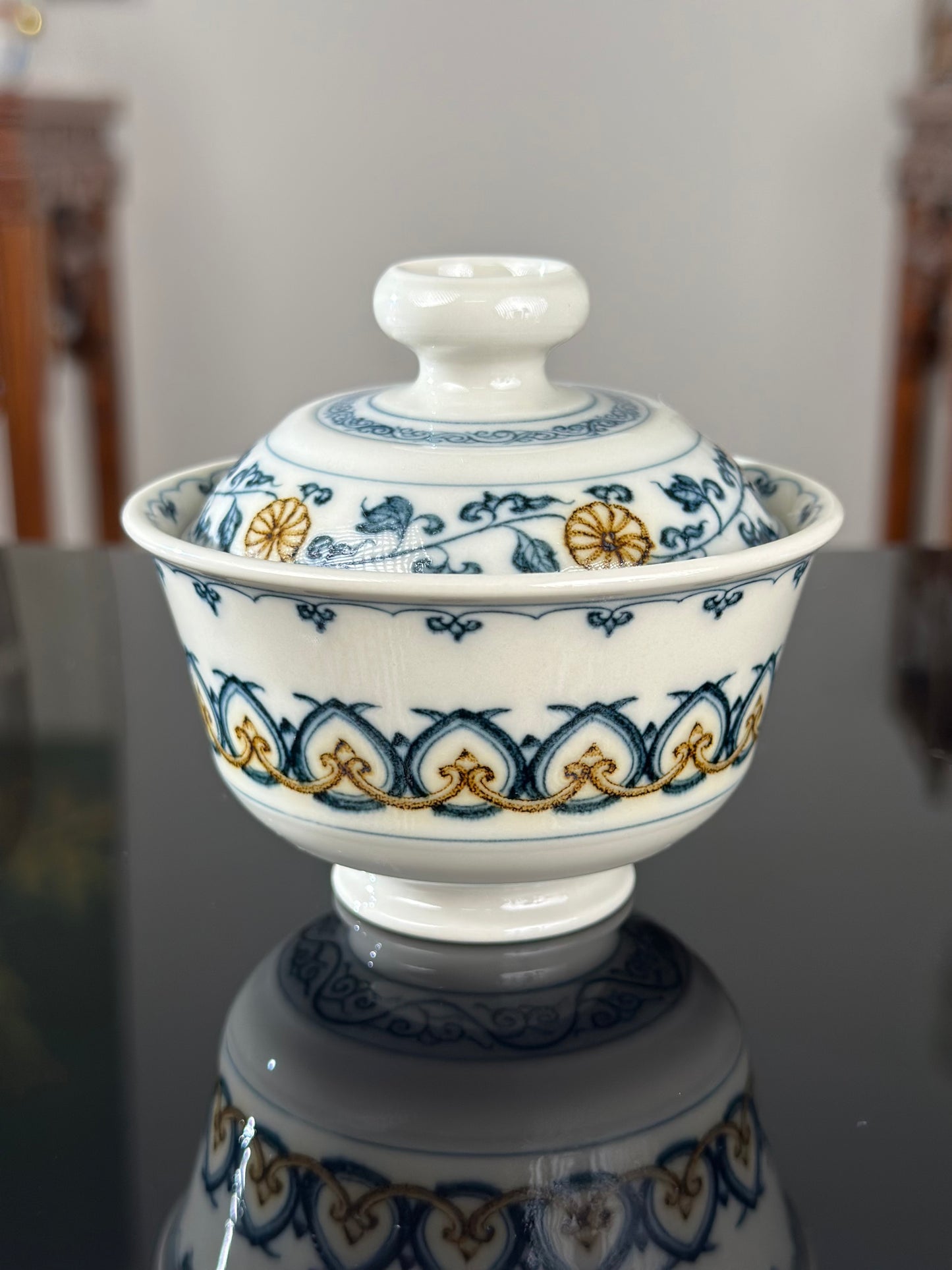 Handpainted Chinese Luxious Blue White Porcelain  Underglaze Gold Youlijin Traditional Baoxiang Flower Pattern Masterpiece Gaiwan Teacup Set Artwork
