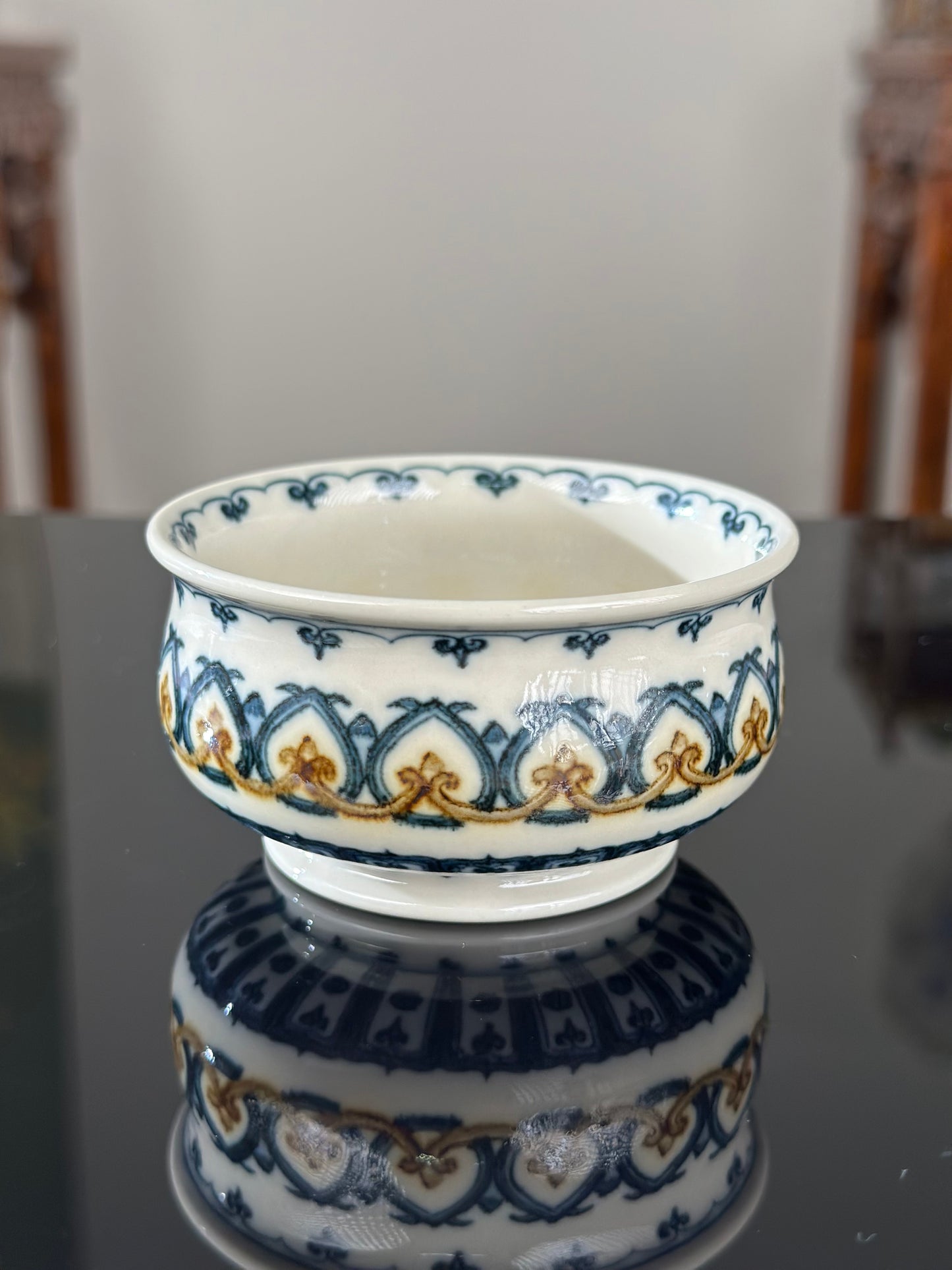 Handpainted Chinese Luxious Blue White Porcelain  Underglaze Gold Youlijin Traditional Baoxiang Flower Pattern Masterpiece Gaiwan Teacup Set Artwork