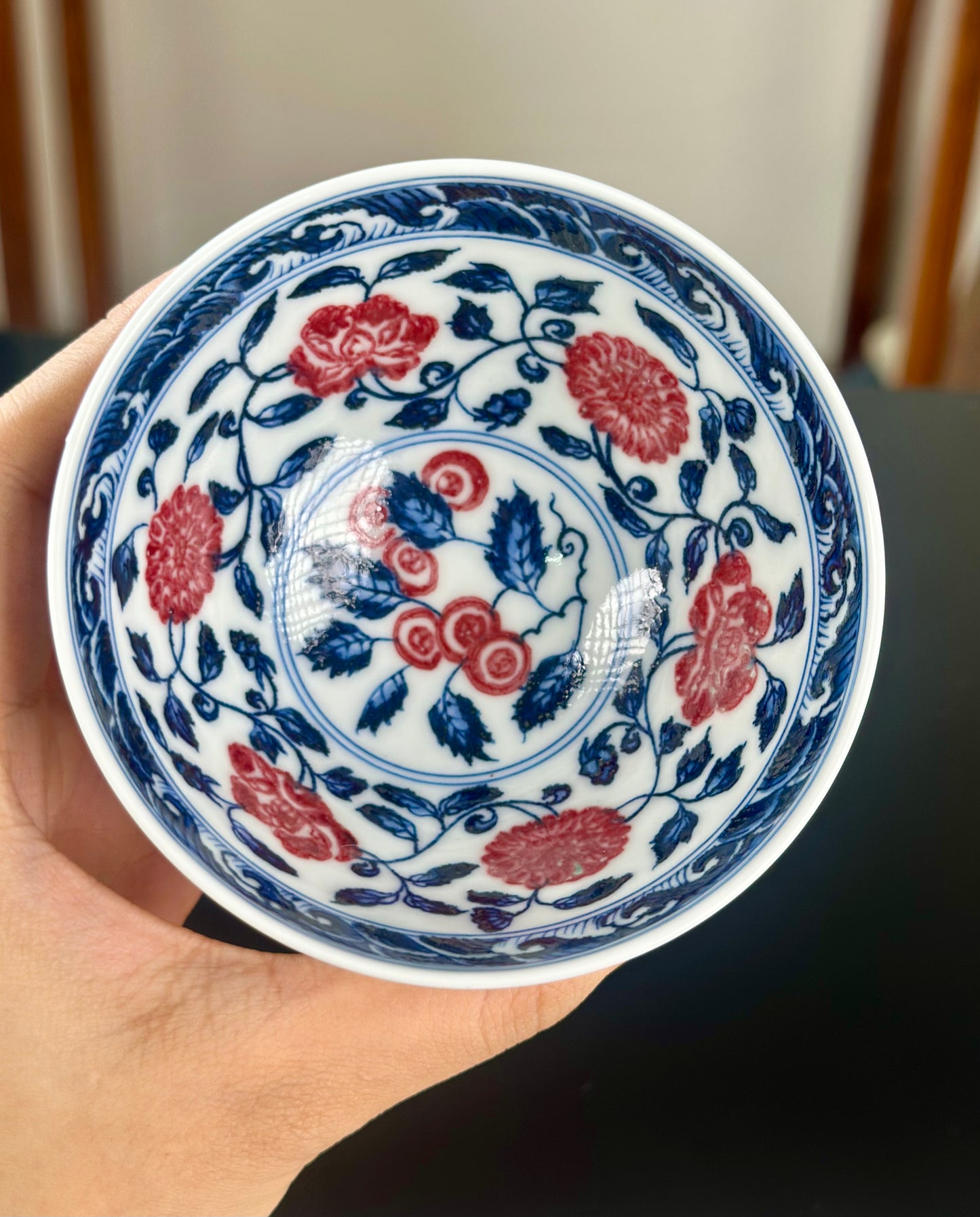 Handpainted Chinese Traditional  Flower Pattern Blue and White Underglaze Red Youlihong Porcelain Jingdezhen Jixin Teacup