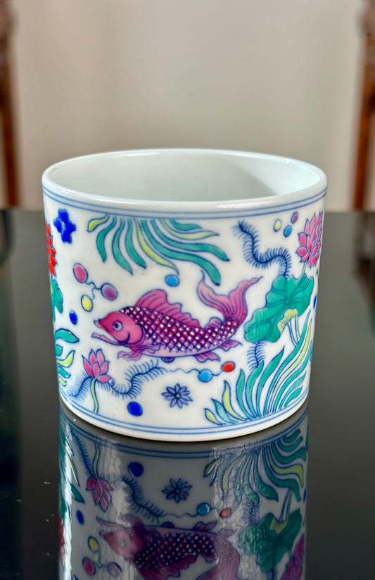 Handpainted Chinese Traditional Fish Pattern Chinese Jingdezhen Doucai Master Fine China Teacup
