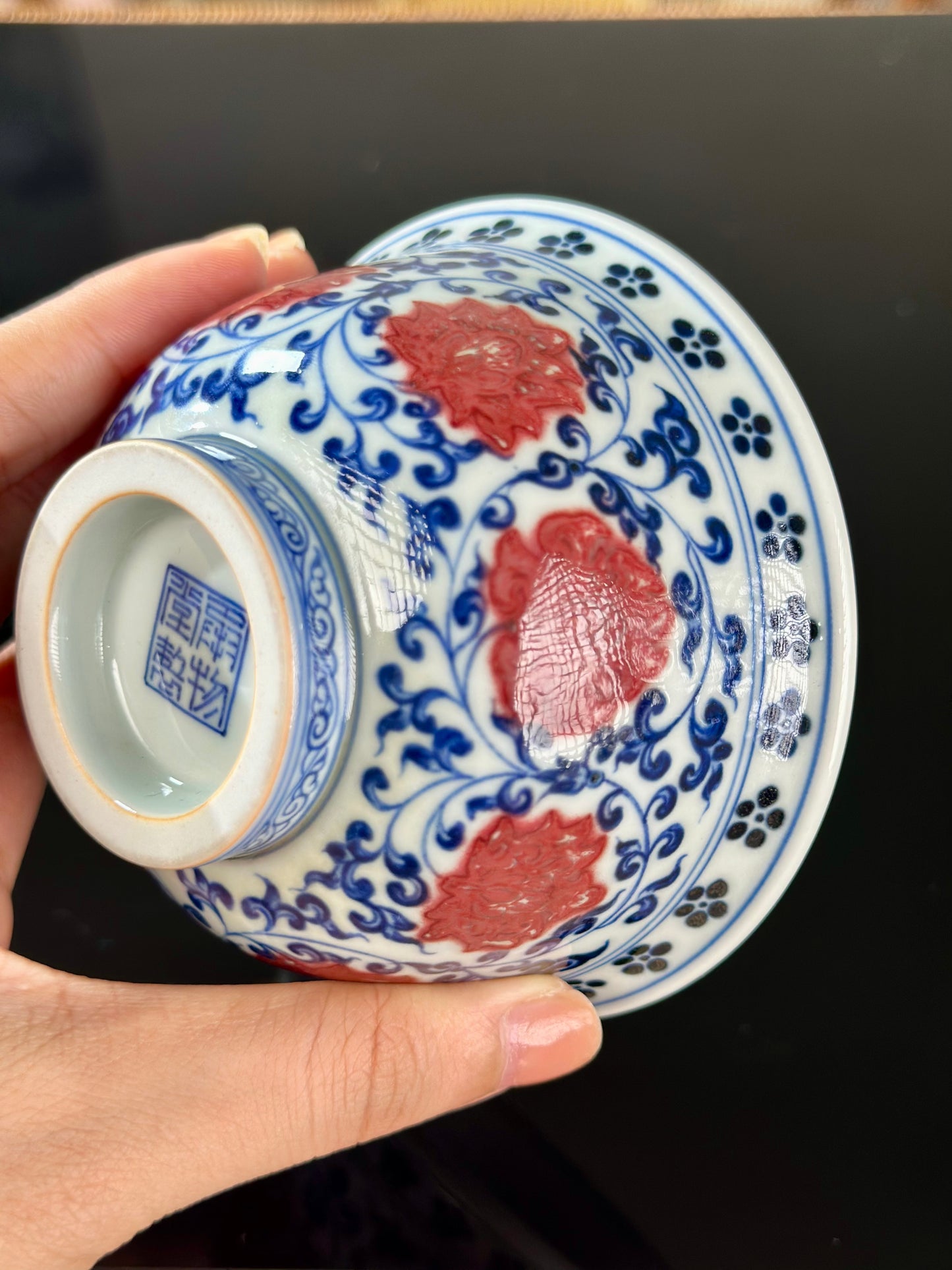 Handpainted Chinese Traditional Lotus and Twined Stem Pattern Blue and White Underglaze Red Youlihong Porcelain Jingdezhen Rotating Teacup