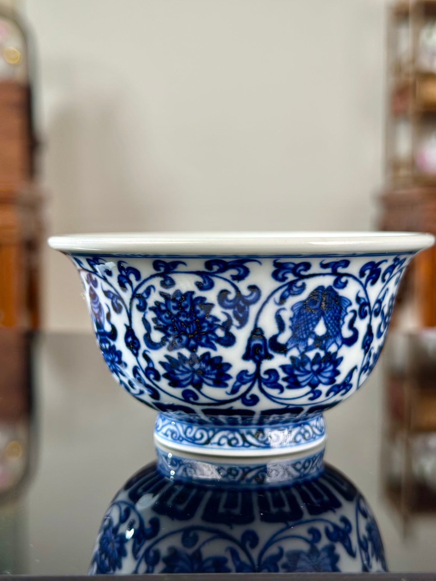 Handcrafted Chinese Hand Painted Chinese Blue and White Porcelain Lotus Flower Ceramic Artwork Teacup