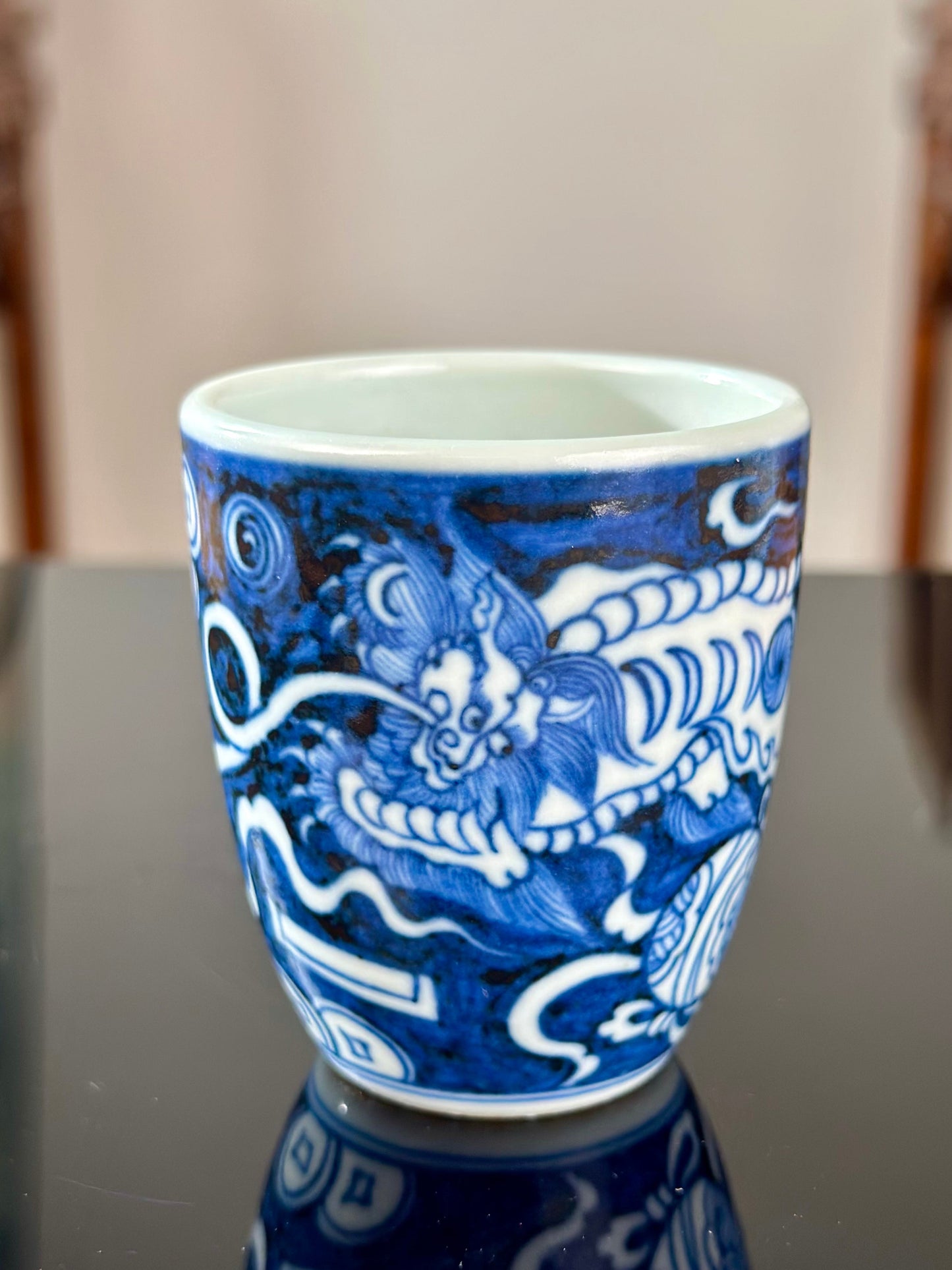 Hand Painted Chinese Blue And White Porcelain Classic Lion Pattern Jingdezhen Master Ceramic Artwork Teacup