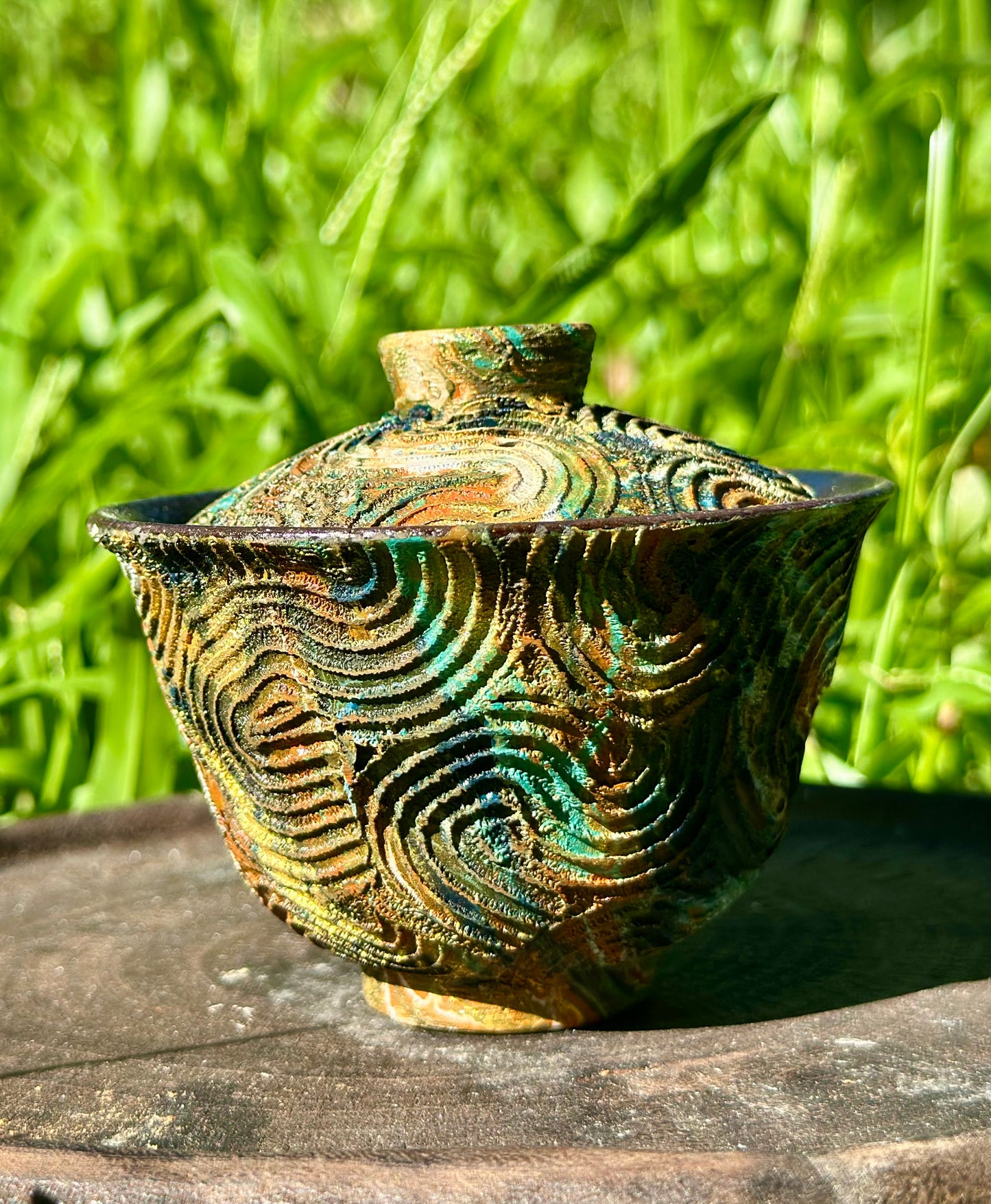 Handcrafted Traditional Chinese Lacquer Ware Gaiwan Ceramic Varied Color Teacup Set