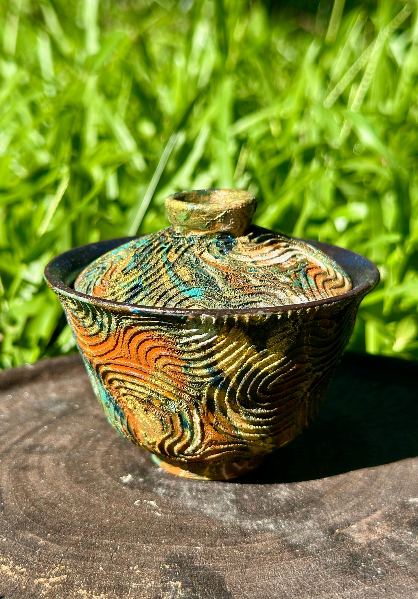 Handcrafted Traditional Chinese Lacquer Ware Gaiwan Ceramic Varied Color Teacup Set