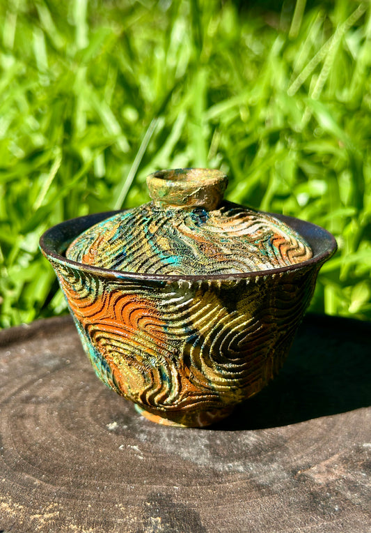 Handcrafted Traditional Chinese Lacquer Ware Gaiwan Ceramic Varied Color Teacup Set