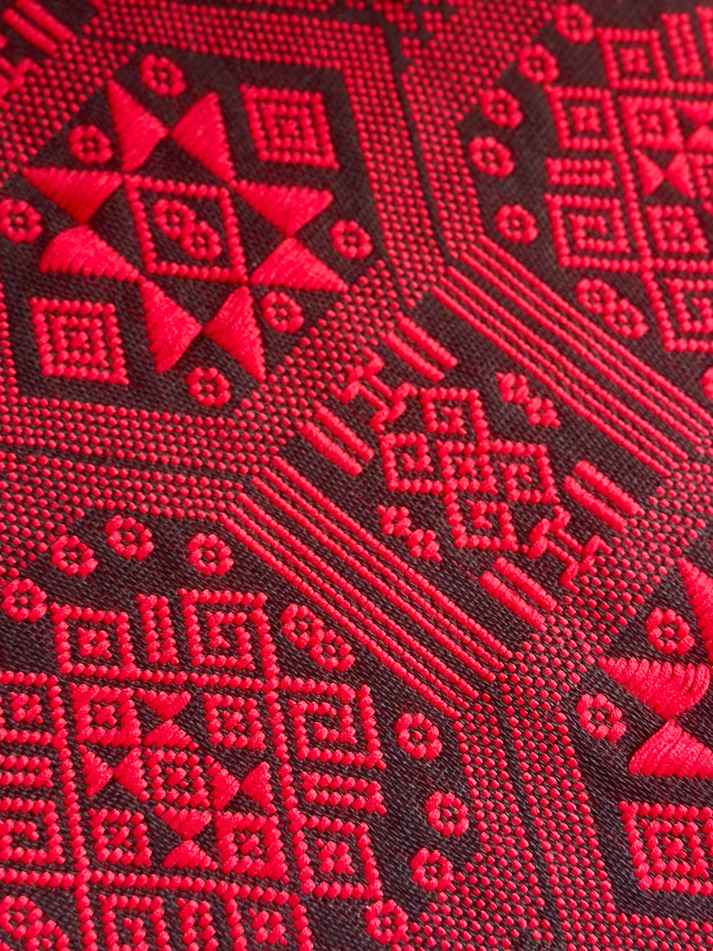 High-end Handcrafted Chinese Zhuang Brocade Silk Cloth Scarf Tea Table Cloth