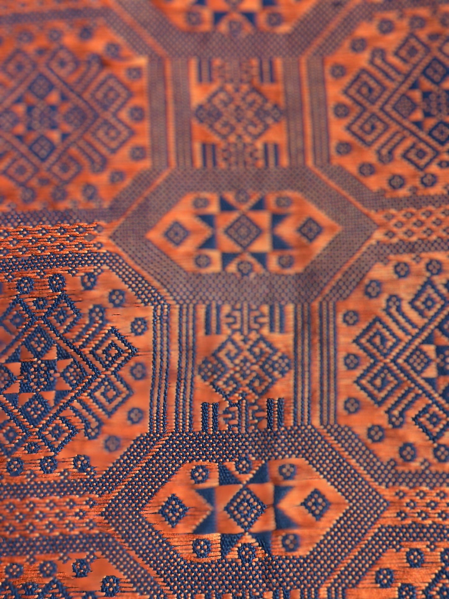 High-end Handcrafted Python Dragon Pattern Chinese Blue Orange Zhuang Brocade Silk Cloth Scarf Tea Table Cloth