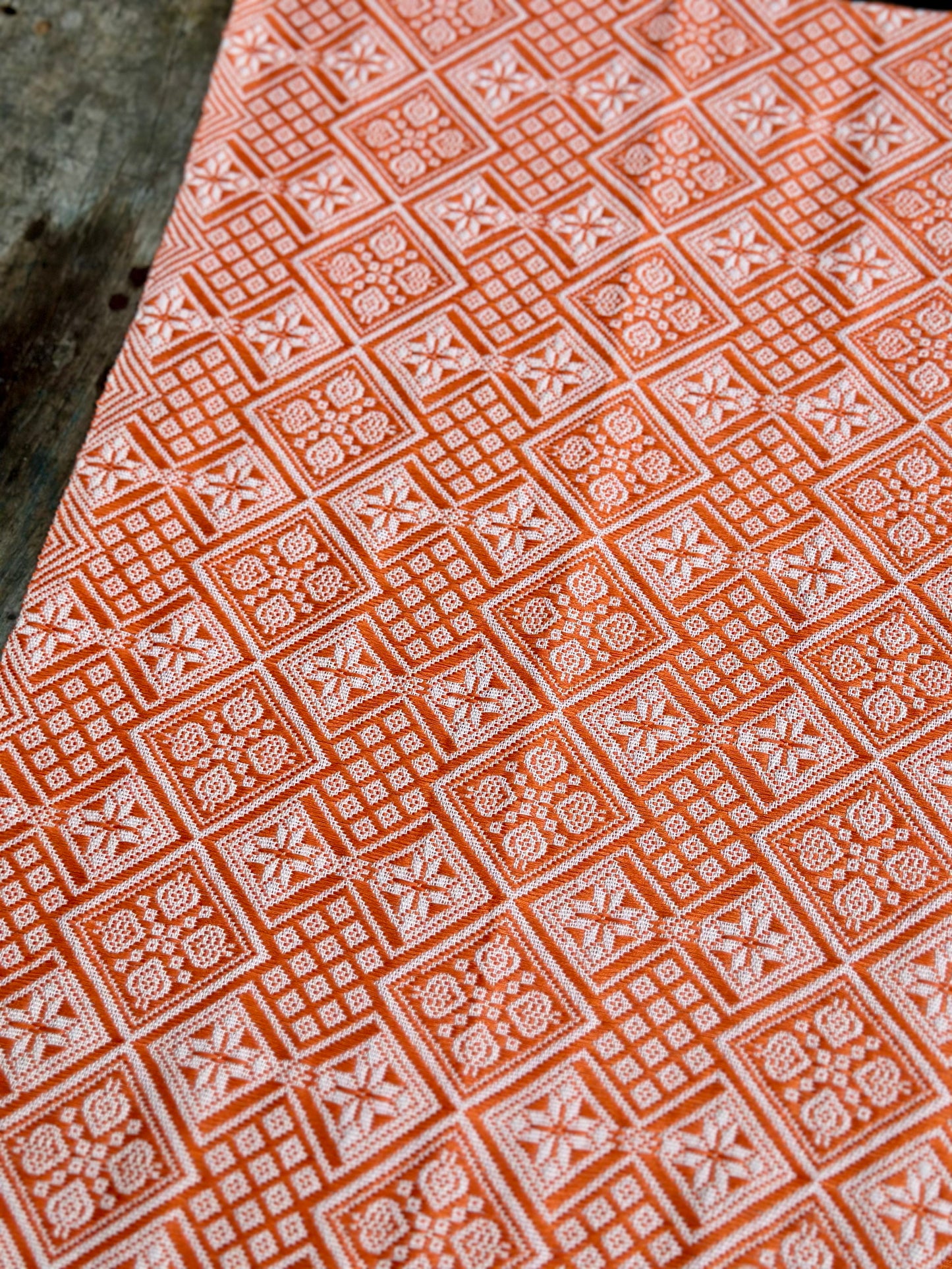 High-end Handcrafted Anise Pattern Chinese Orange White Zhuang Brocade Silk Cloth Scarf Tea Table Cloth