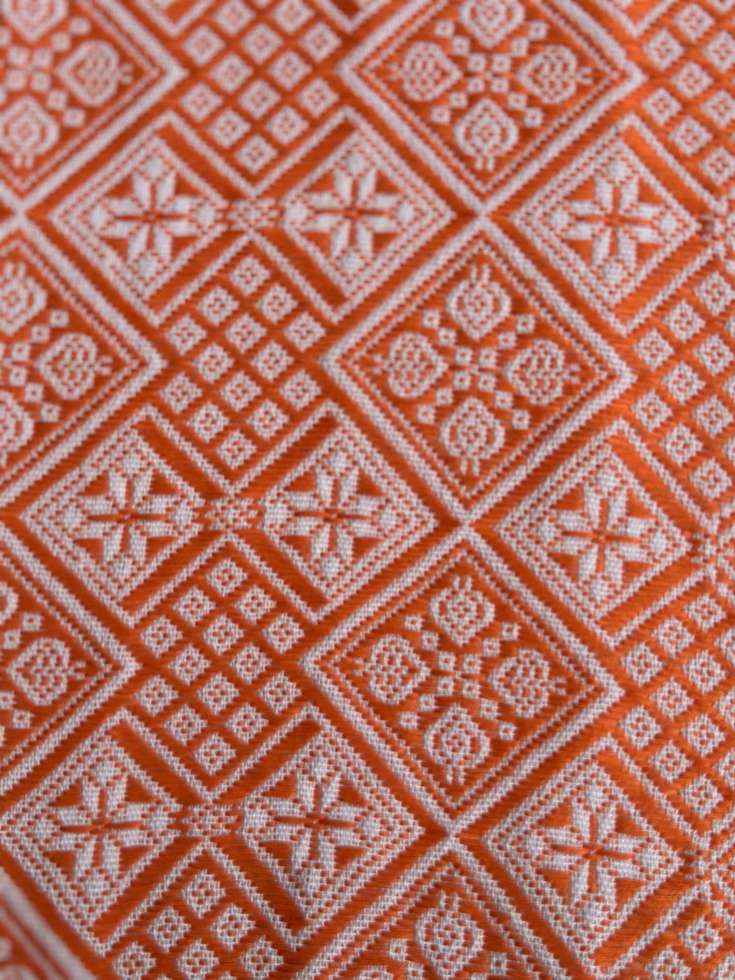 High-end Handcrafted Anise Pattern Chinese Orange White Zhuang Brocade Silk Cloth Scarf Tea Table Cloth