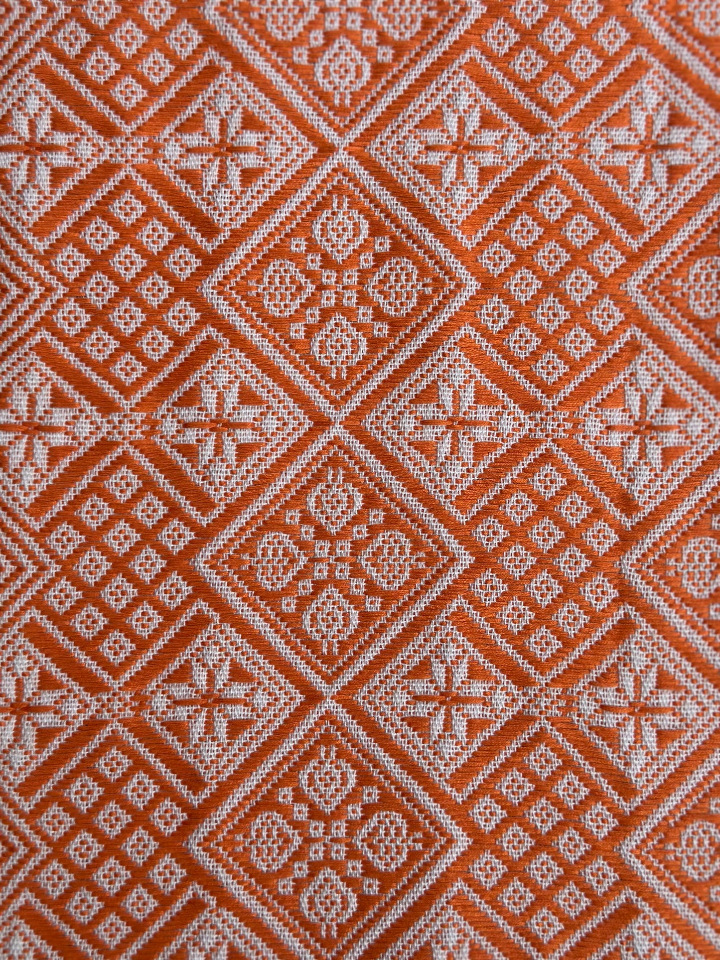 High-end Handcrafted Anise Pattern Chinese Orange White Zhuang Brocade Silk Cloth Scarf Tea Table Cloth