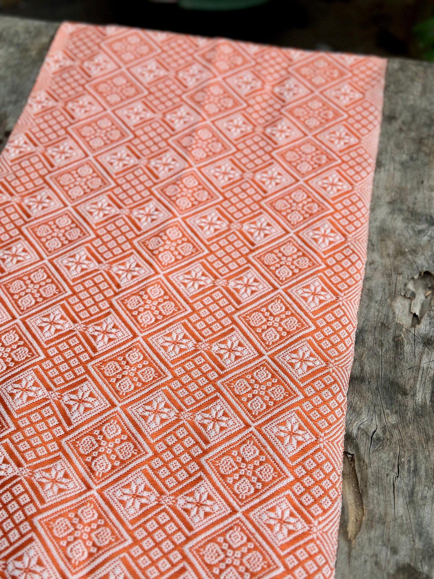 High-end Handcrafted Anise Pattern Chinese Orange White Zhuang Brocade Silk Cloth Scarf Tea Table Cloth