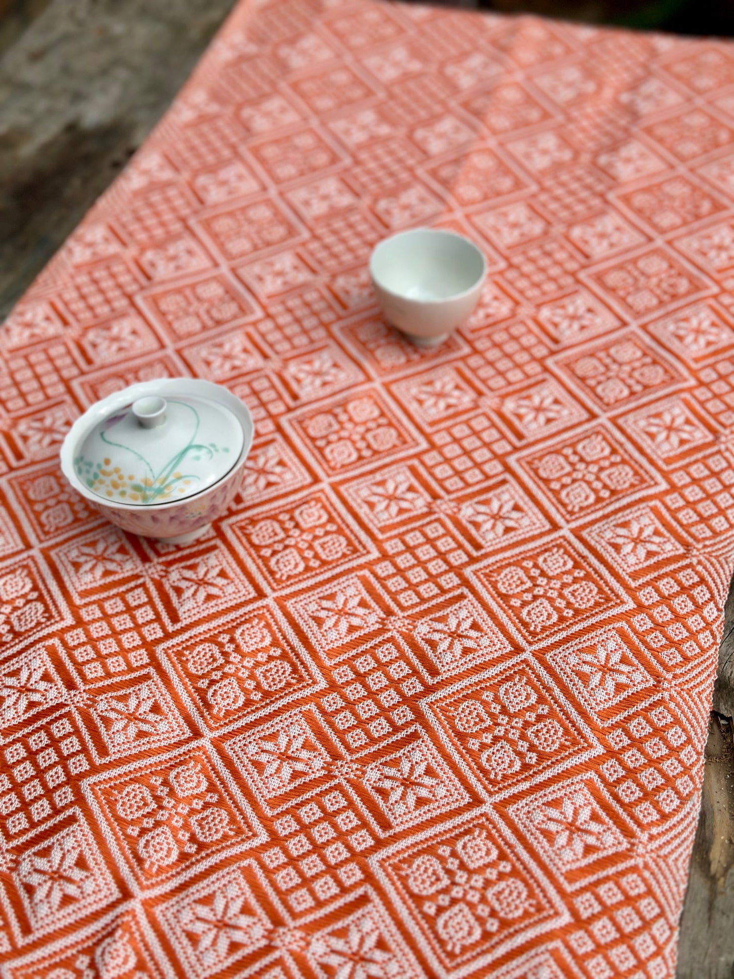 High-end Handcrafted Anise Pattern Chinese Orange White Zhuang Brocade Silk Cloth Scarf Tea Table Cloth
