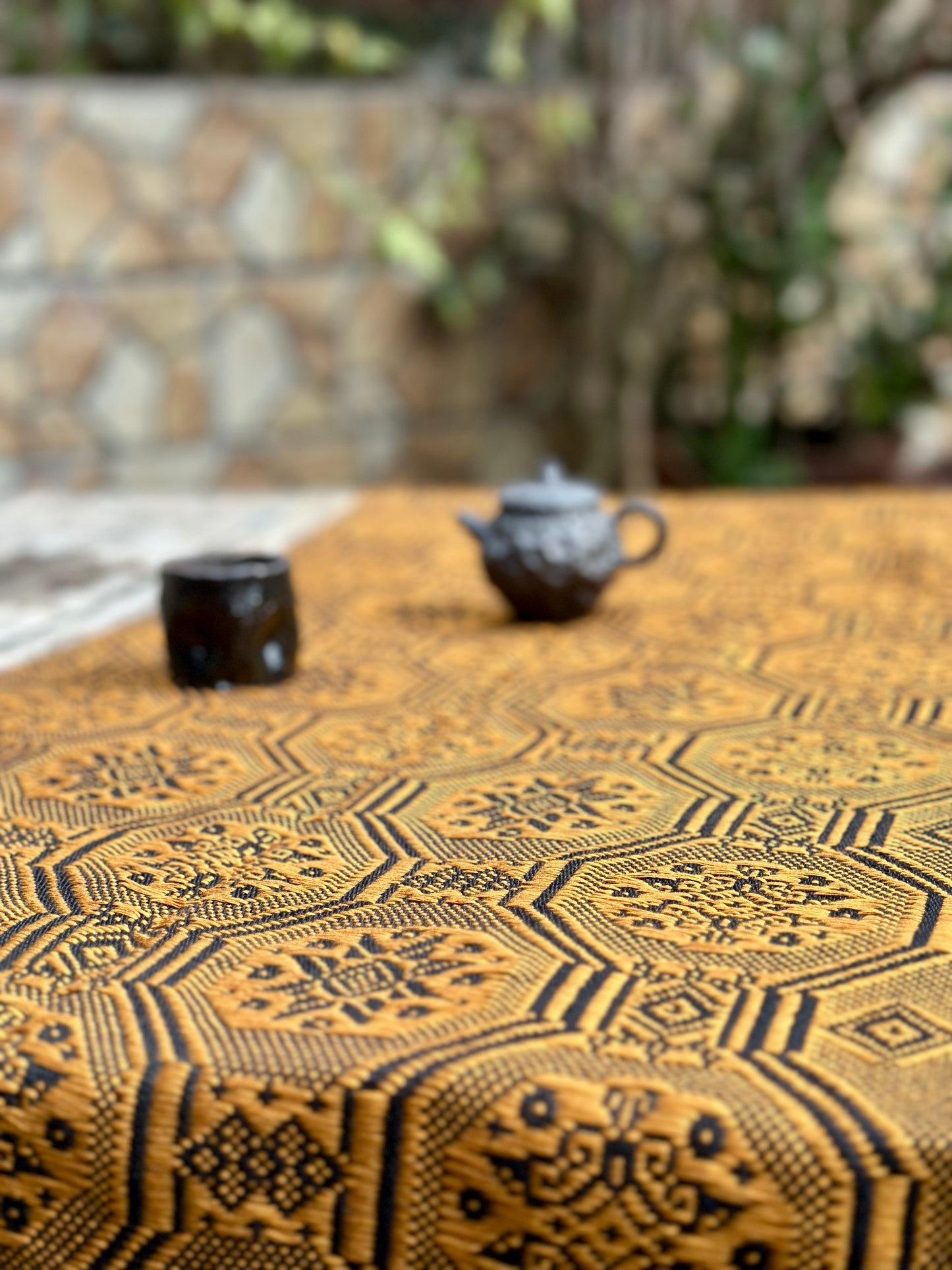 High-end Handcrafted Small Python Dragon Pattern Black Gold Chinese Zhuang Brocade Silk Cloth Scarf Tea Table Cloth