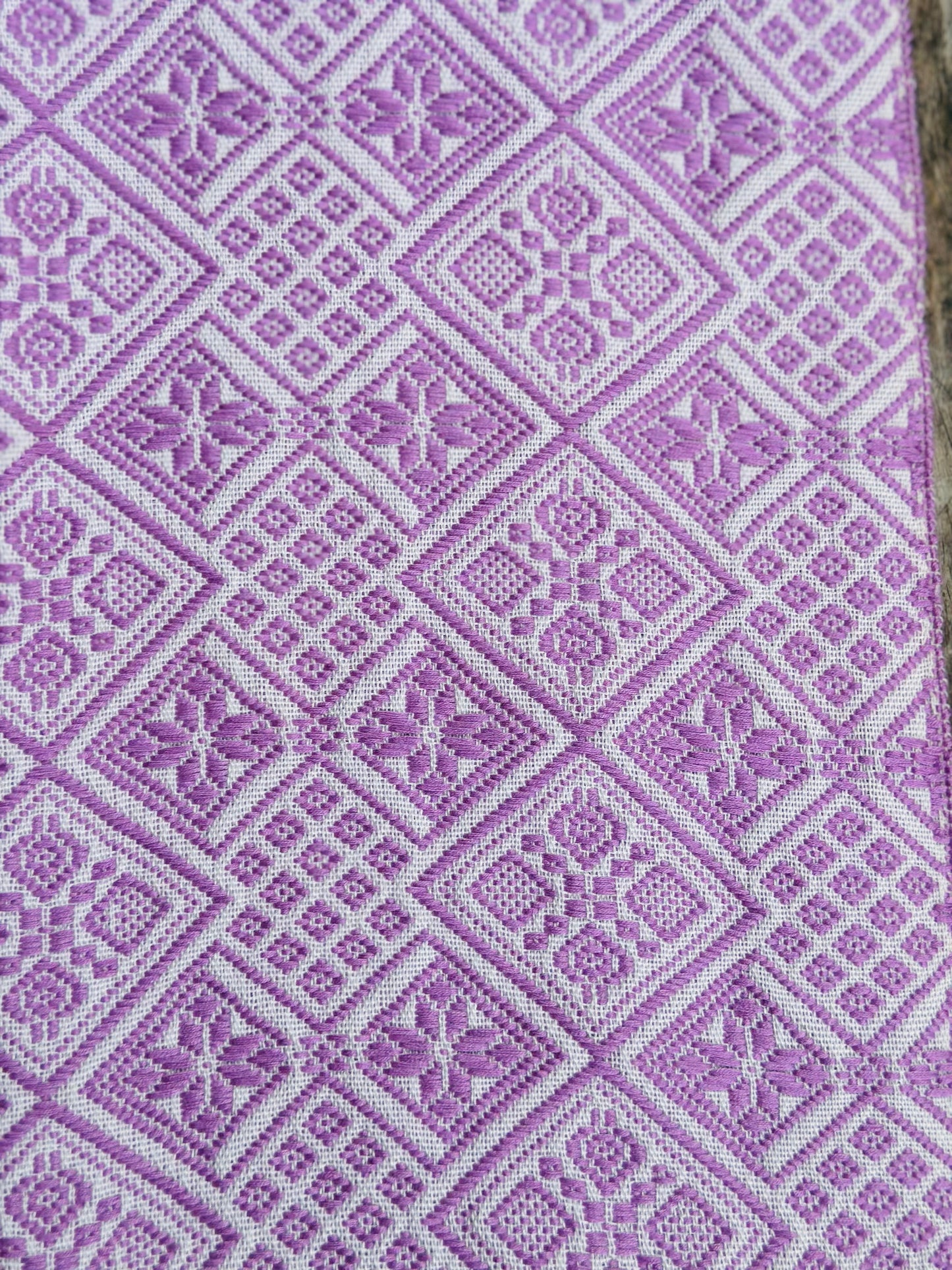 High-end Handcrafted  Pattern Chinese  Pattern Zhuang Brocade Silk Cloth Scarf Tea Table Cloth