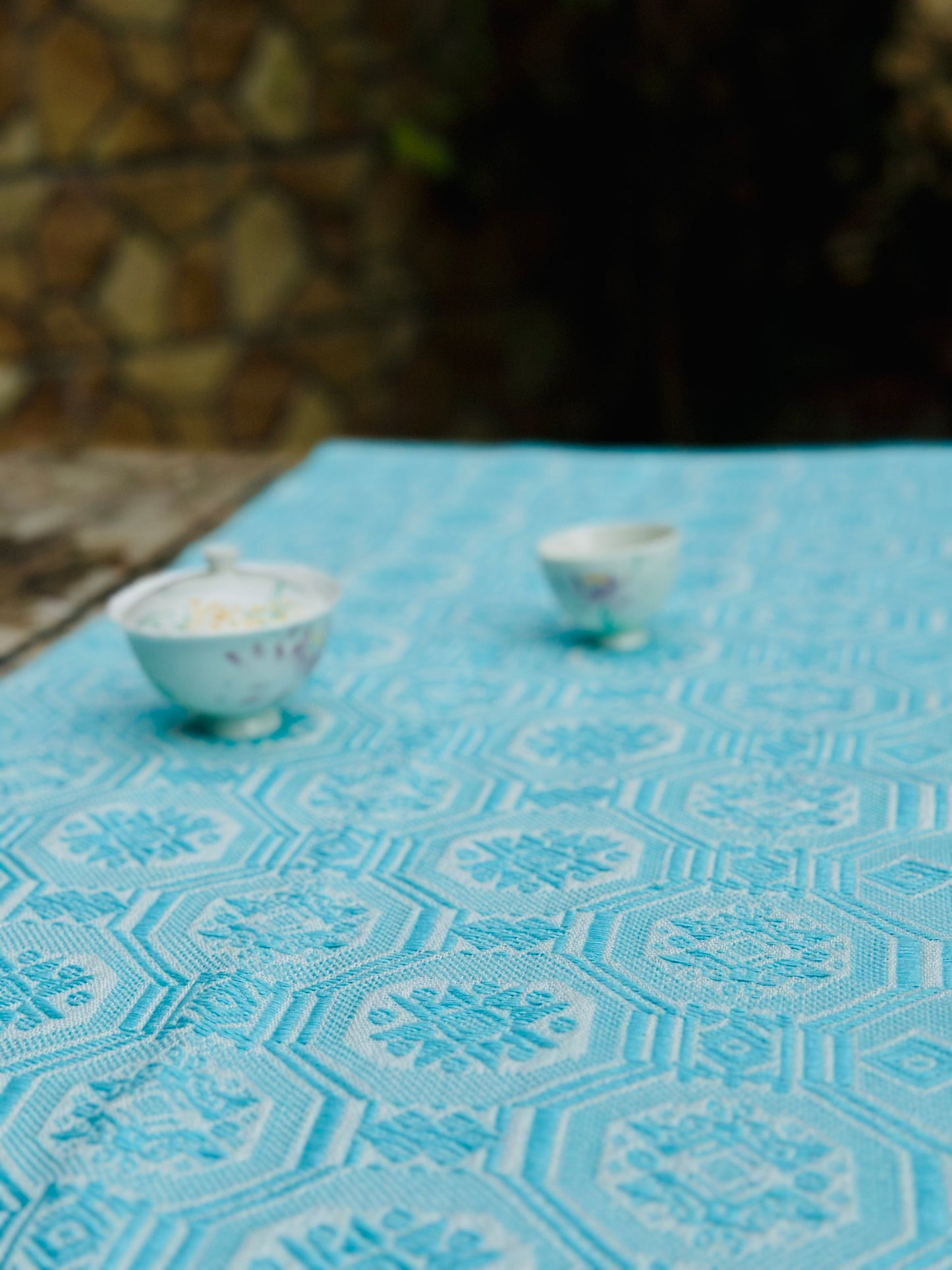 High-end Handcrafted Small Python Dargon Pattern Chinese Light Green White Zhuang Brocade Silk Cloth Scarf Tea Table Cloth