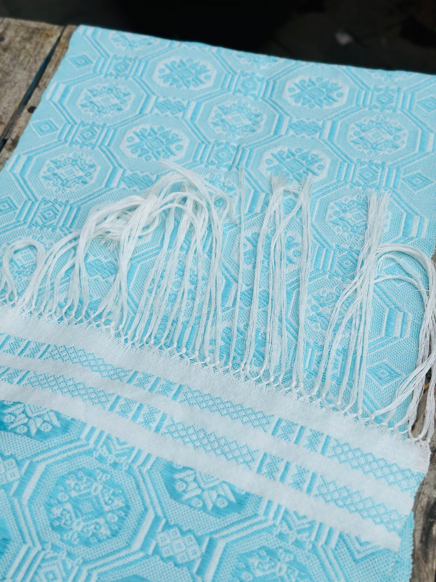 High-end Handcrafted Small Python Dargon Pattern Chinese Light Green White Zhuang Brocade Silk Cloth Scarf Tea Table Cloth