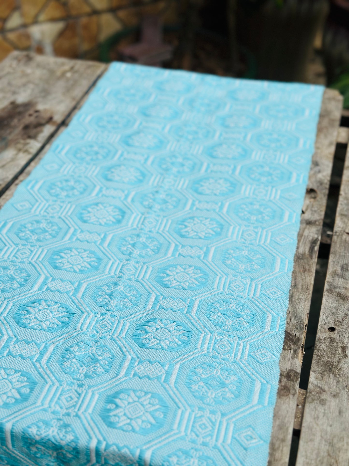 High-end Handcrafted Small Python Dargon Pattern Chinese Light Green White Zhuang Brocade Silk Cloth Scarf Tea Table Cloth