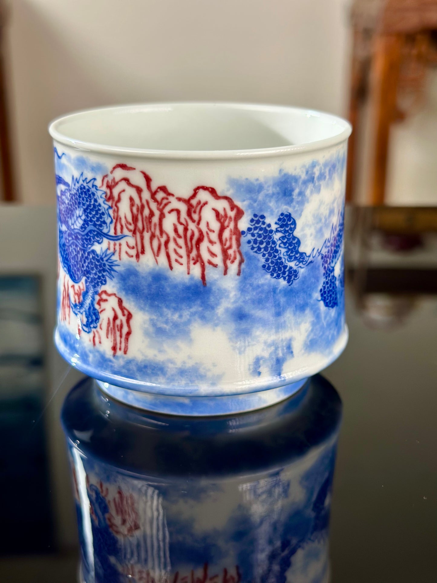 Handpainted Chinese Blue and White Underglaze Red Youlihong Porcelain Jingdezhen Traditional Dragon Pattern Teacup