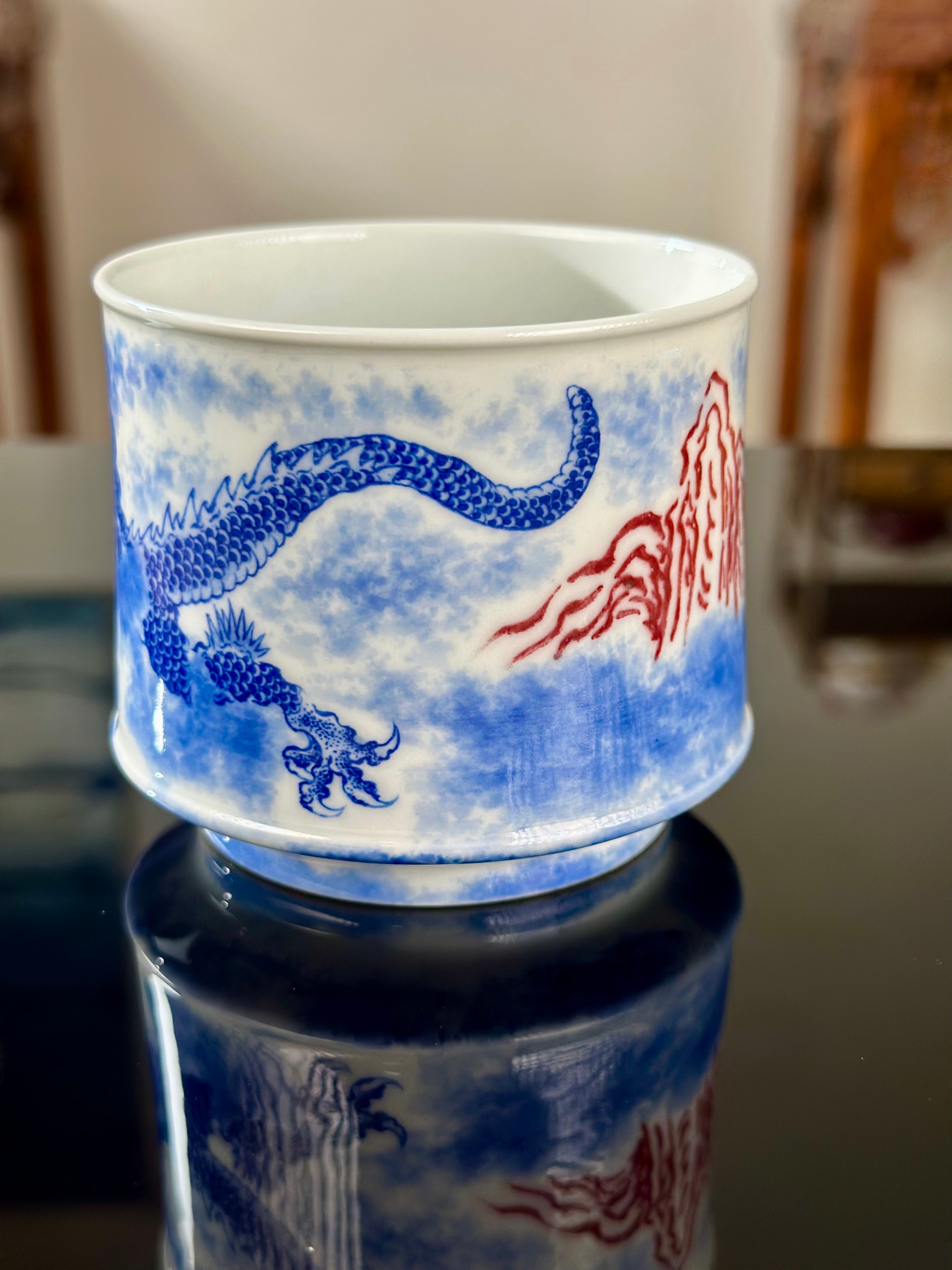 Handpainted Chinese Blue and White Underglaze Red Youlihong