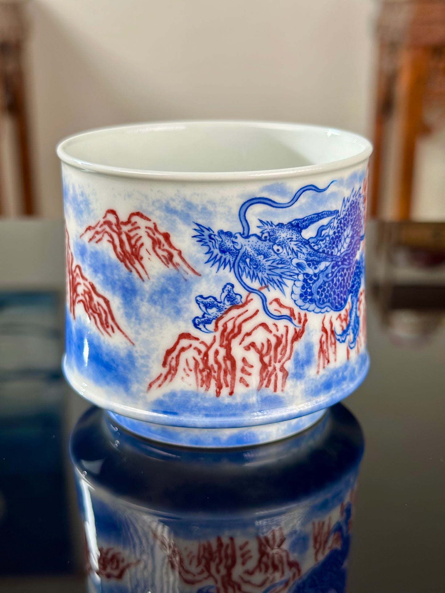Handpainted Chinese Blue and White Underglaze Red Youlihong Porcelain Jingdezhen Traditional Dragon Pattern Teacup