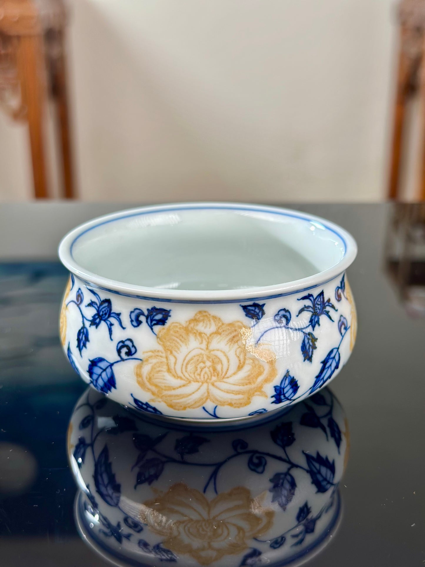 Handpainted Chinese Luxious Blue White Porcelain Underglaze Gold Youlijin Classic Peony Pattern Artwork Teacup