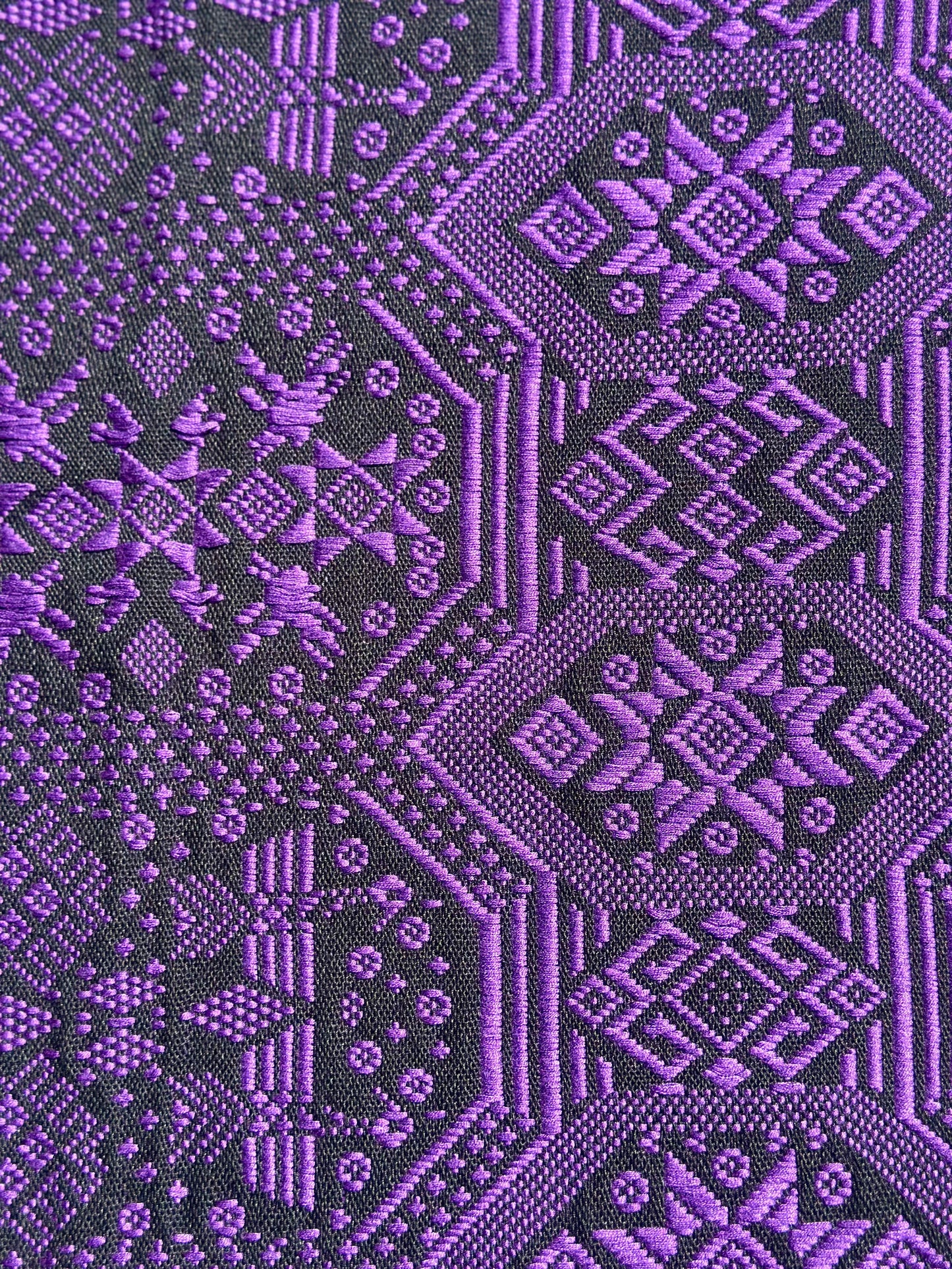 High-end Handcrafted Dragon Phoenix Pattern Chinese Purple Black Zhuang Brocade Silk Cloth Scarf Tea Table Cloth