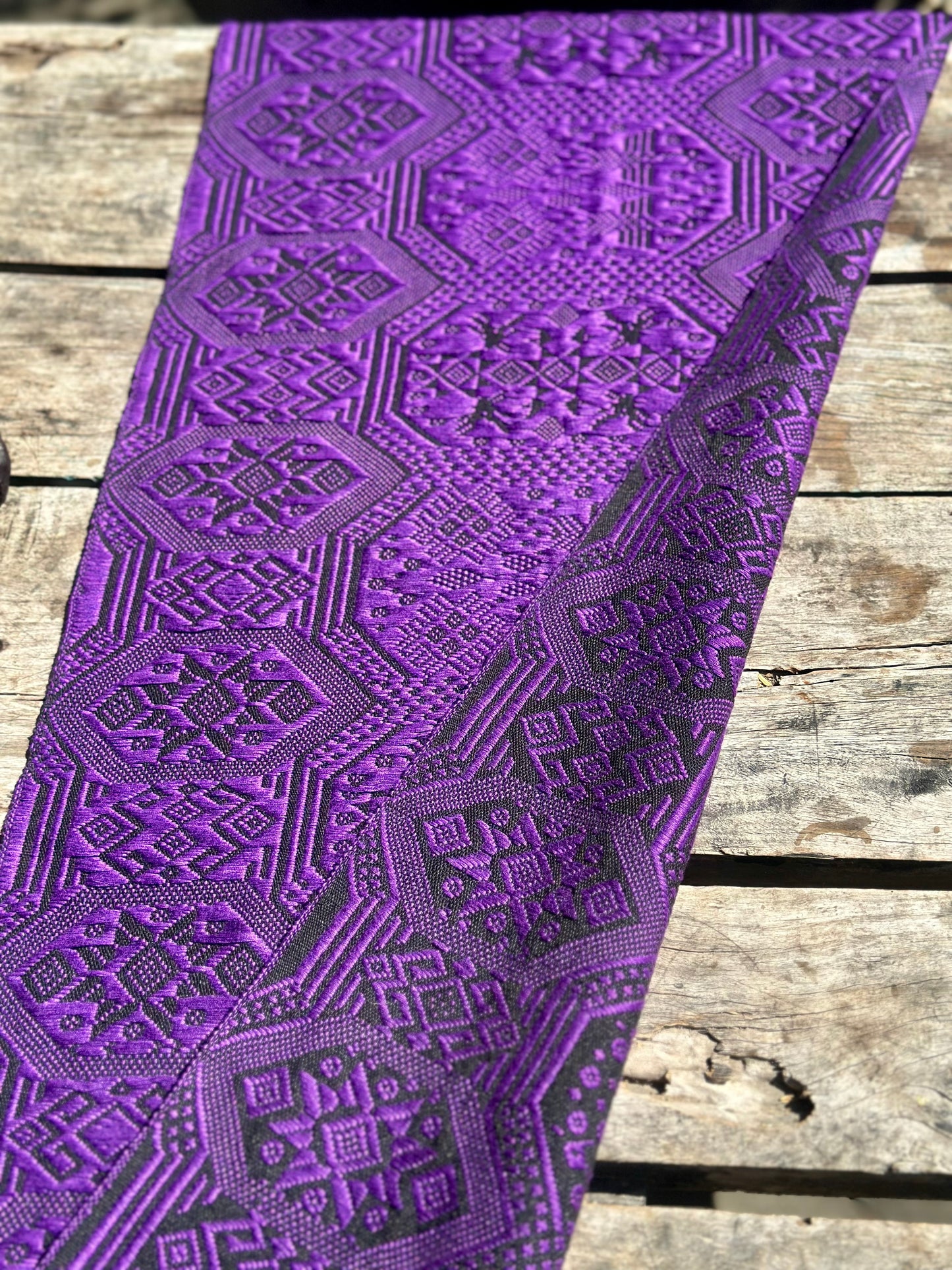 High-end Handcrafted Dragon Phoenix Pattern Chinese Purple Black Zhuang Brocade Silk Cloth Scarf Tea Table Cloth