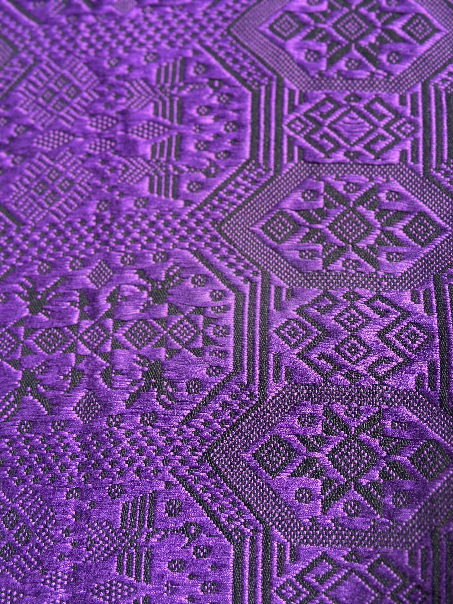 High-end Handcrafted Dragon Phoenix Pattern Chinese Purple Black Zhuang Brocade Silk Cloth Scarf Tea Table Cloth