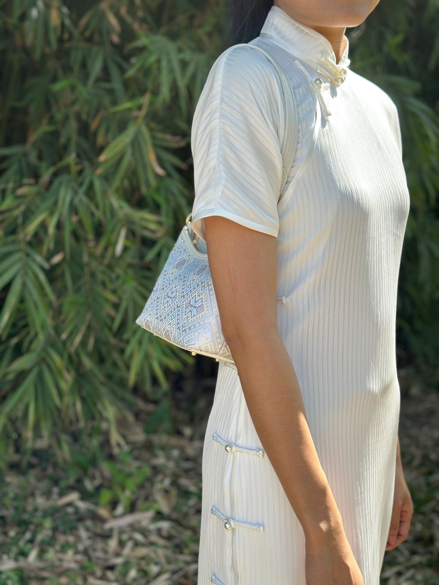 Handmade Chinese High-class Zhuang Brocade Butterfly Pattern Classic Purple Handle Bag