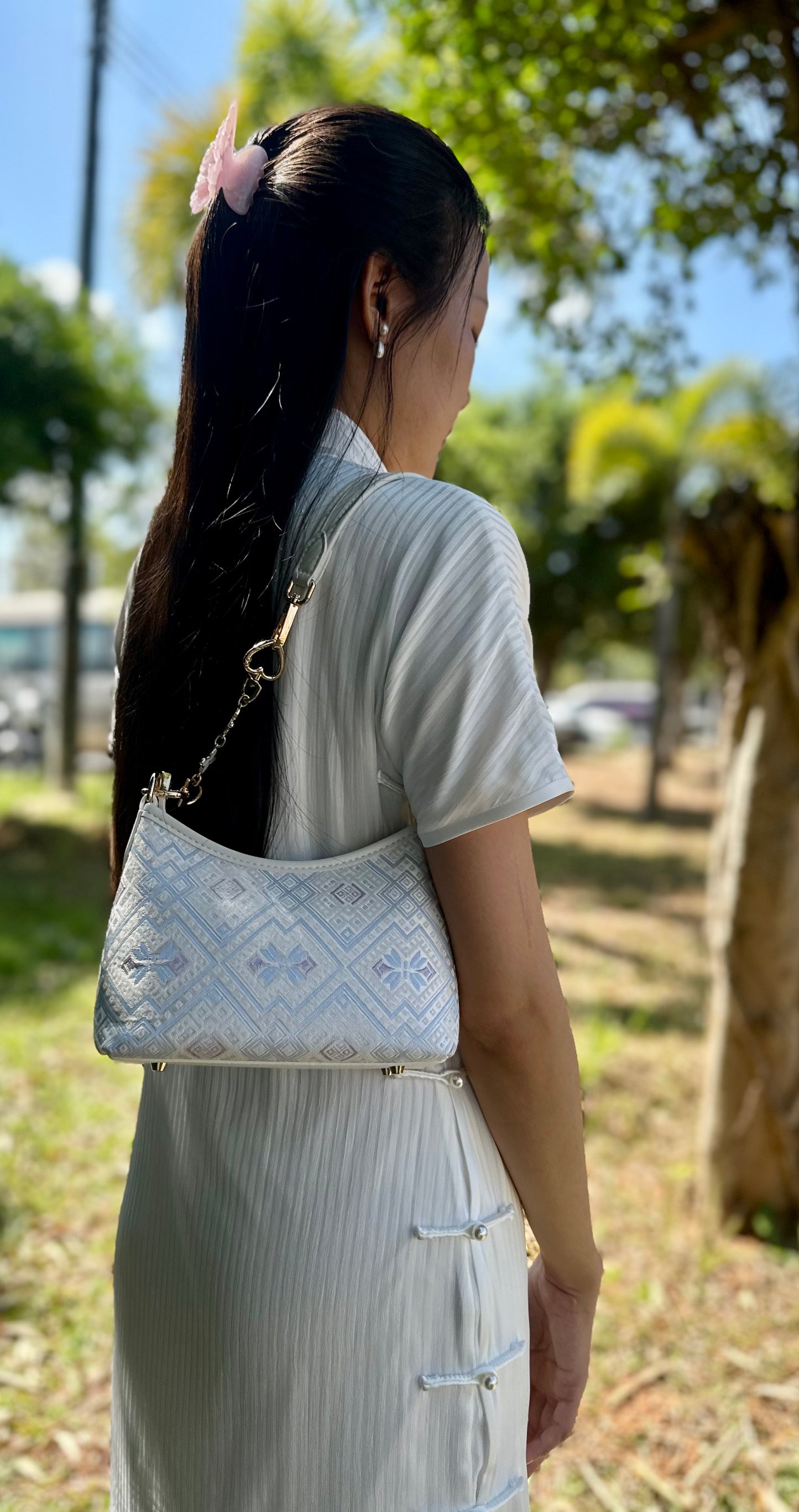 Handmade Chinese High-class Zhuang Brocade Butterfly Pattern Classic Purple Handle Bag