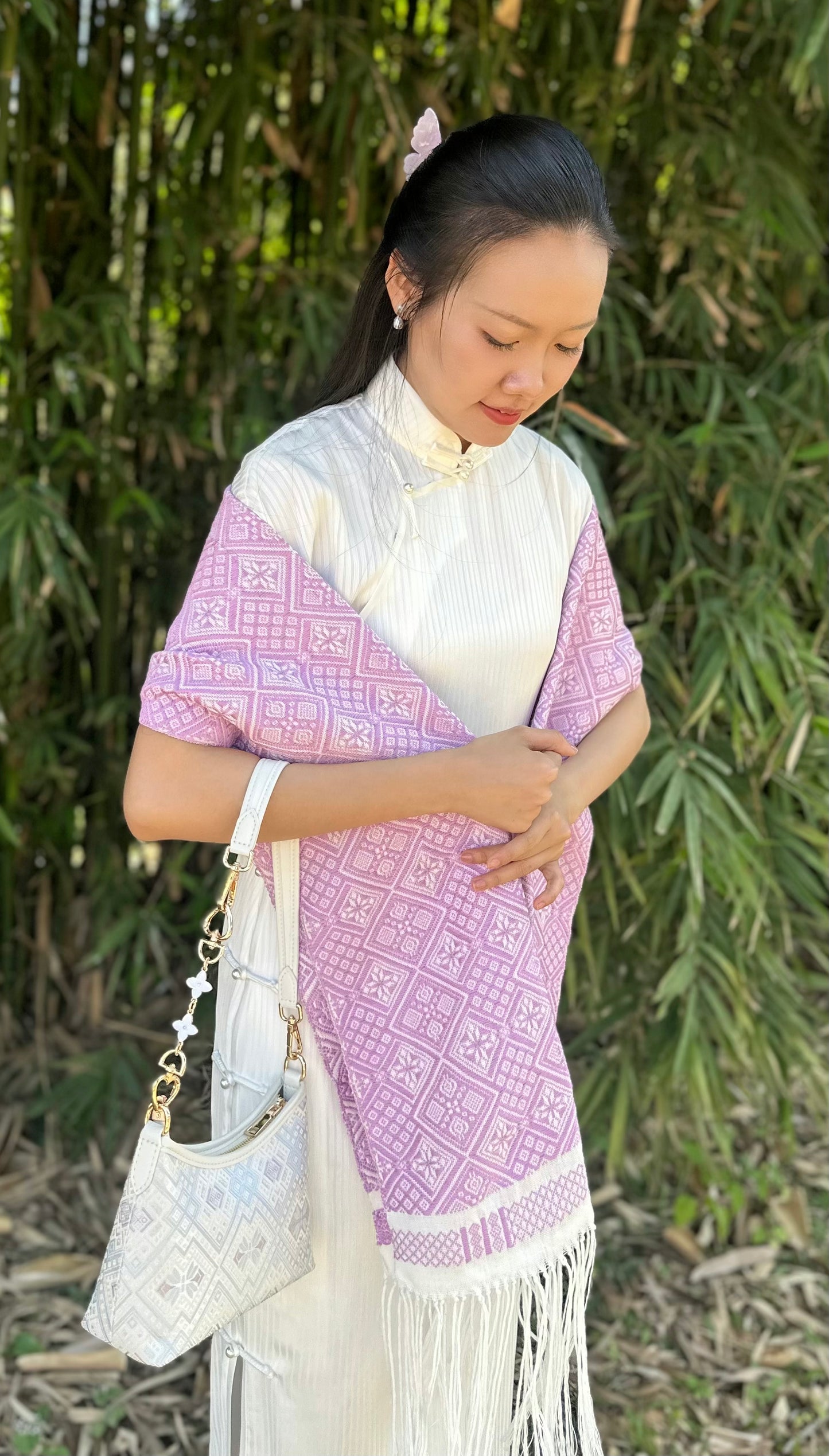 Handmade Chinese High-class Zhuang Brocade Butterfly Pattern Classic Purple Handle Bag