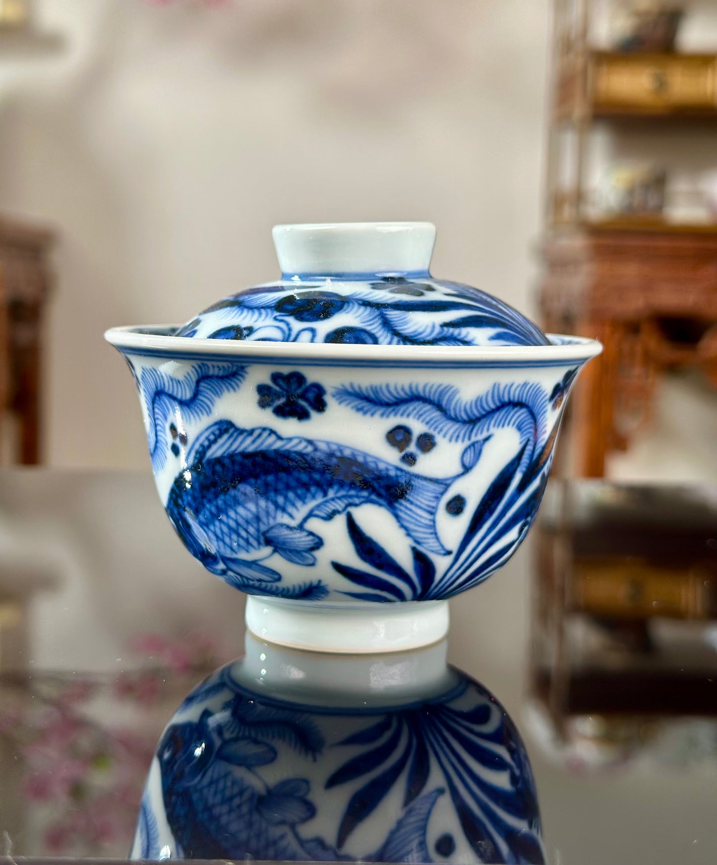 Handpainted Chinese Traditional Fish and Alga Pattern Blue White Porcelain Teapot Jingdezhen Gaiwan