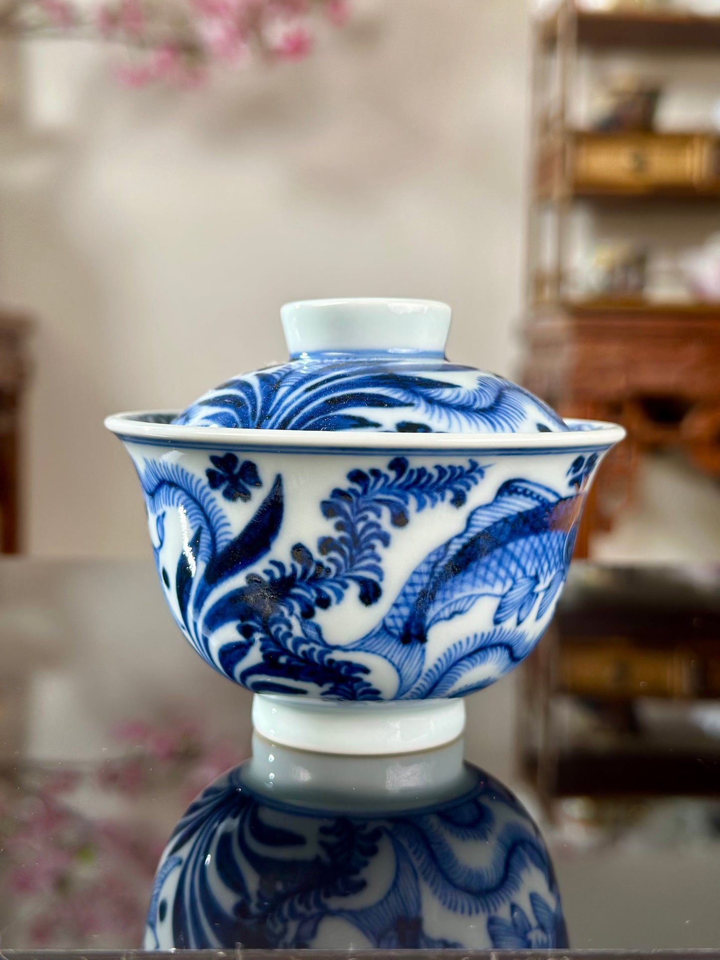 Handpainted Chinese Traditional Fish and Alga Pattern Blue White Porcelain Teapot Jingdezhen Gaiwan